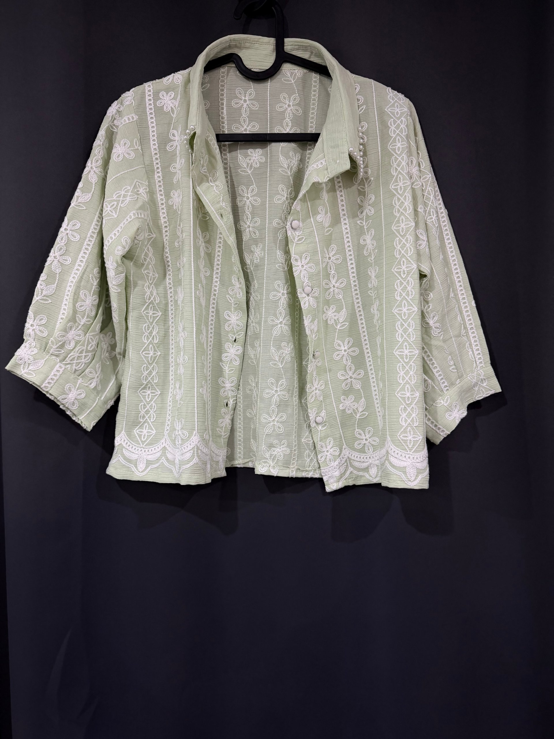 Green & White Embroidered Button-Up Blouse Large