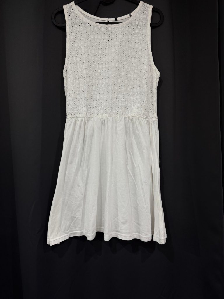 White Broderie Anglaise Sleeveless Summer Dress – Tie Waist Skater Dress