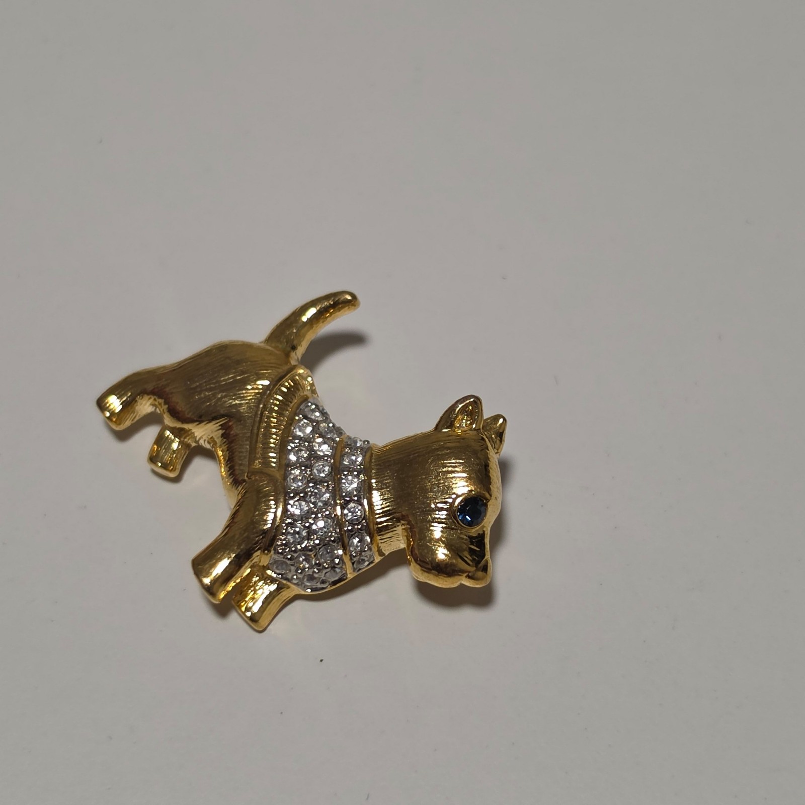 Costume Gold Tone Crystal Dog Brooch Pin .b5 image 2