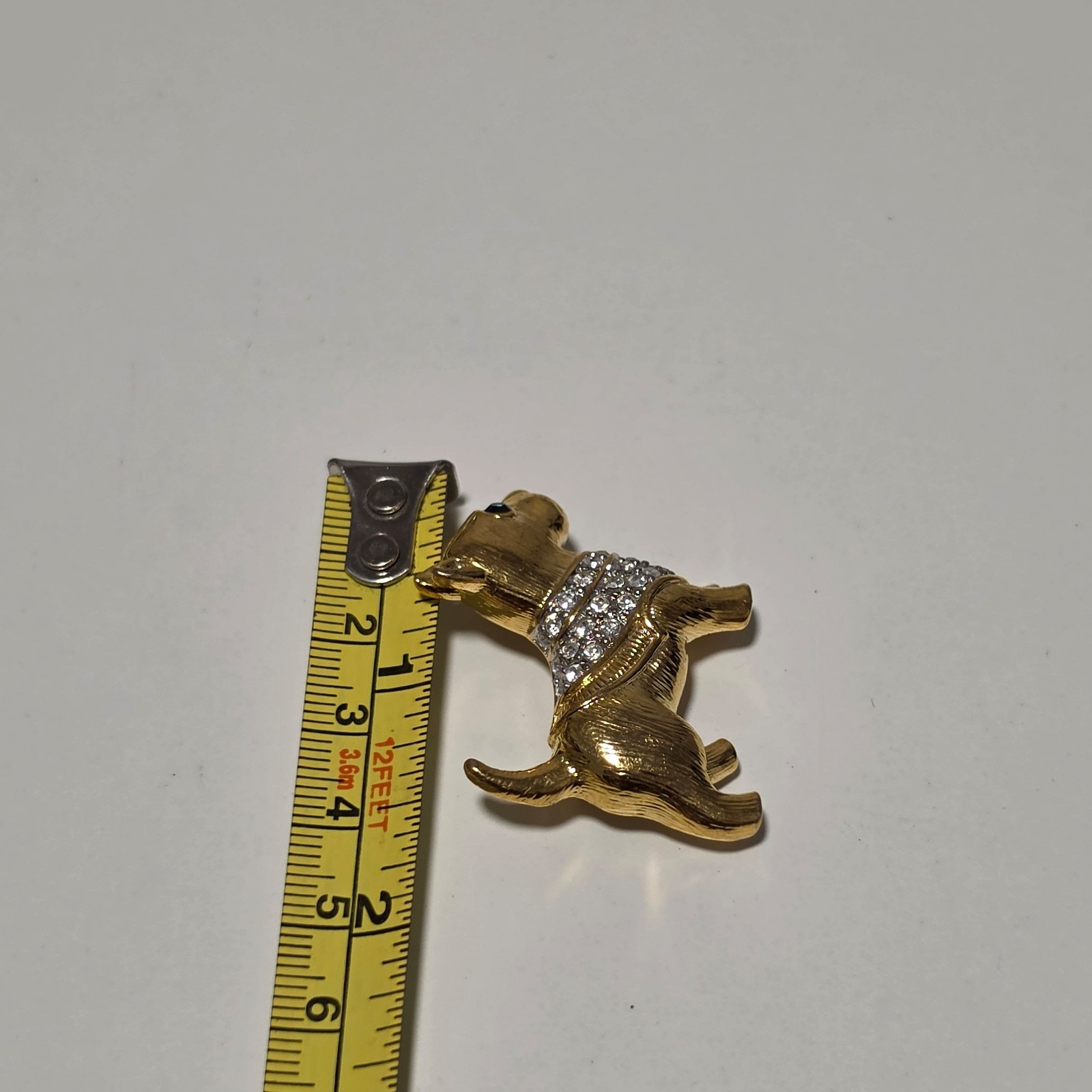 Costume Gold Tone Crystal Dog Brooch Pin .b5 image 3