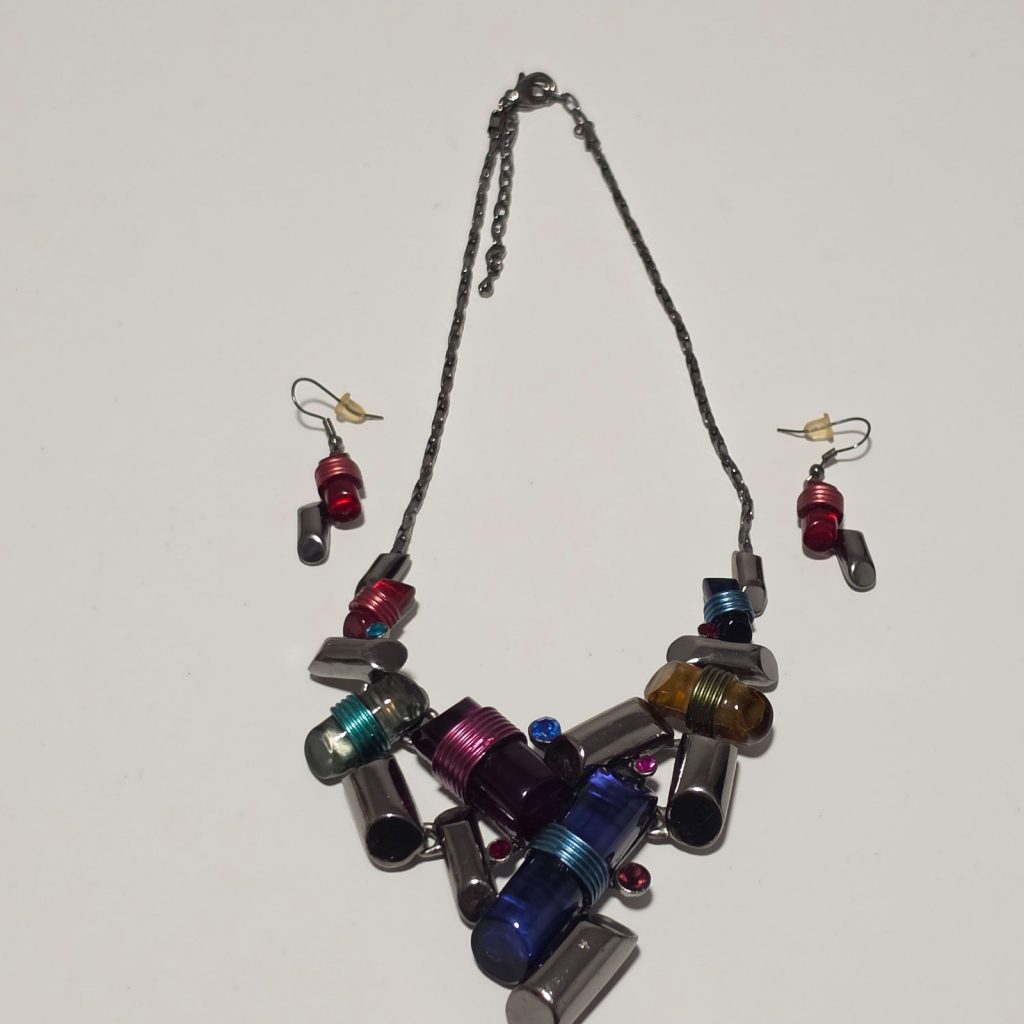 Multi Coloured Statement Necklace & Earrings .b5