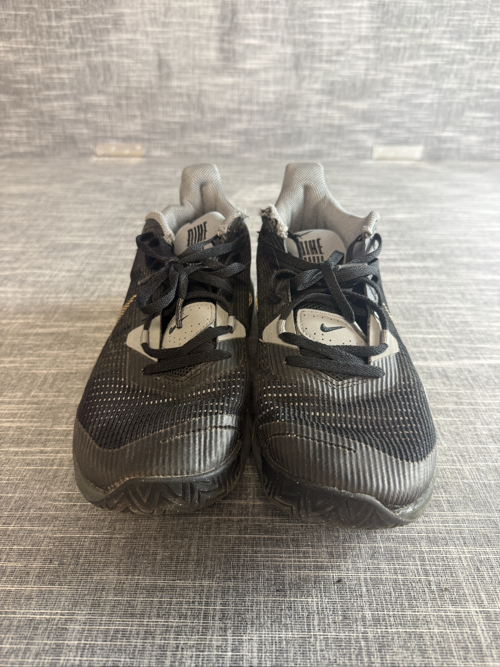 Nike Kobe AD Men’s Basketball Trainers UK 9 Black Gold image 5