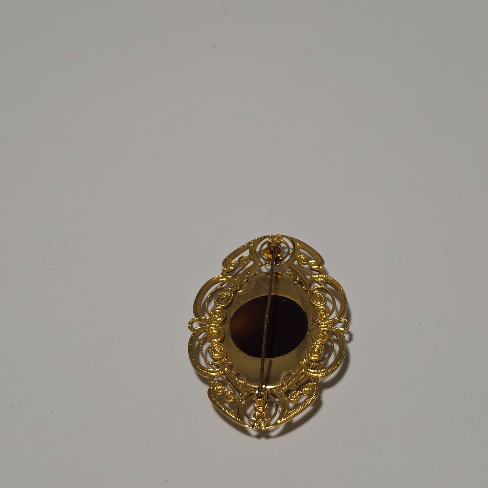 Vintage Brown Oval Brooch Large Filigreecostume gold tone Metal.b5 image 3