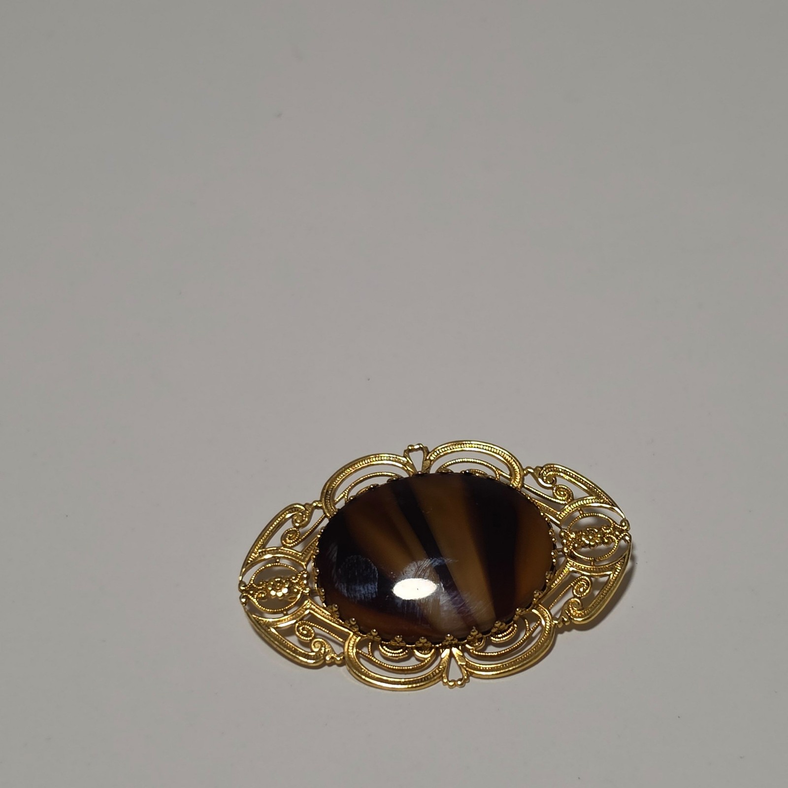 Vintage Brown Oval Brooch Large Filigreecostume gold tone Metal.b5 image 4