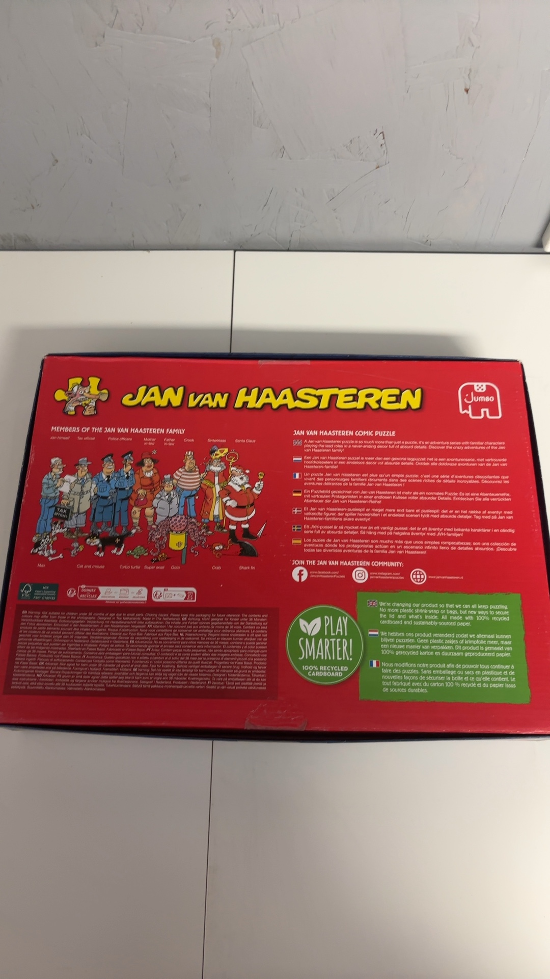 Jan van Haasteren Blue Comic Puzzle 1000 Pieces The Bakery image 3