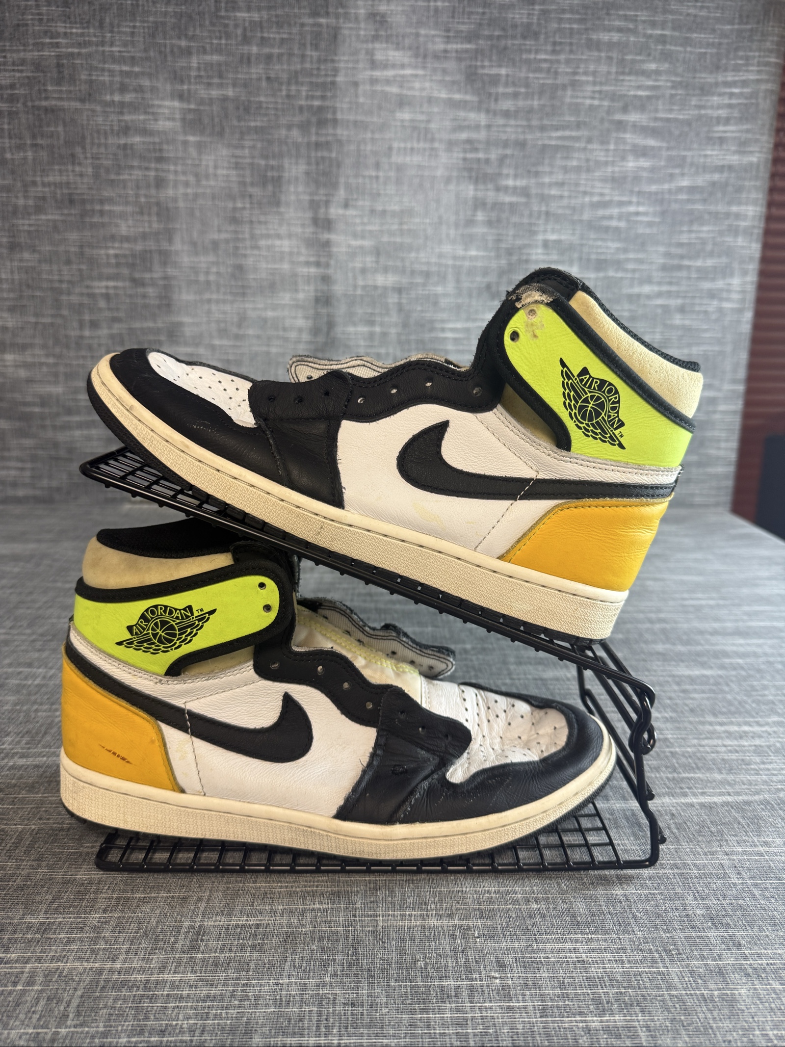 Nike Air Jordan 1 Men’s Basketball Shoes UK 8 White Black Yellow Neon