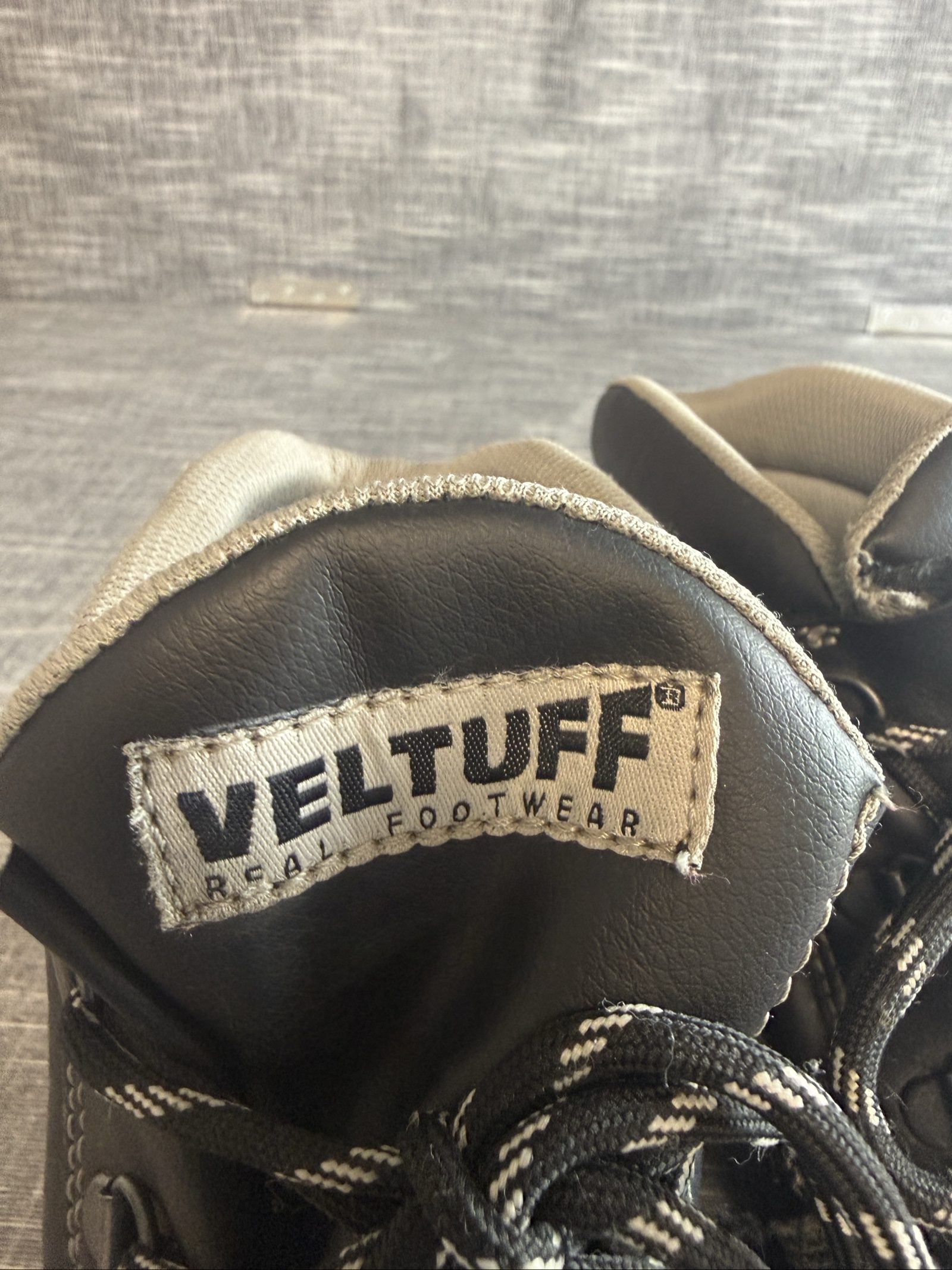 Veltuff Deluxe-101525 Men’s Safety Work Boots UK 8 Black image 4