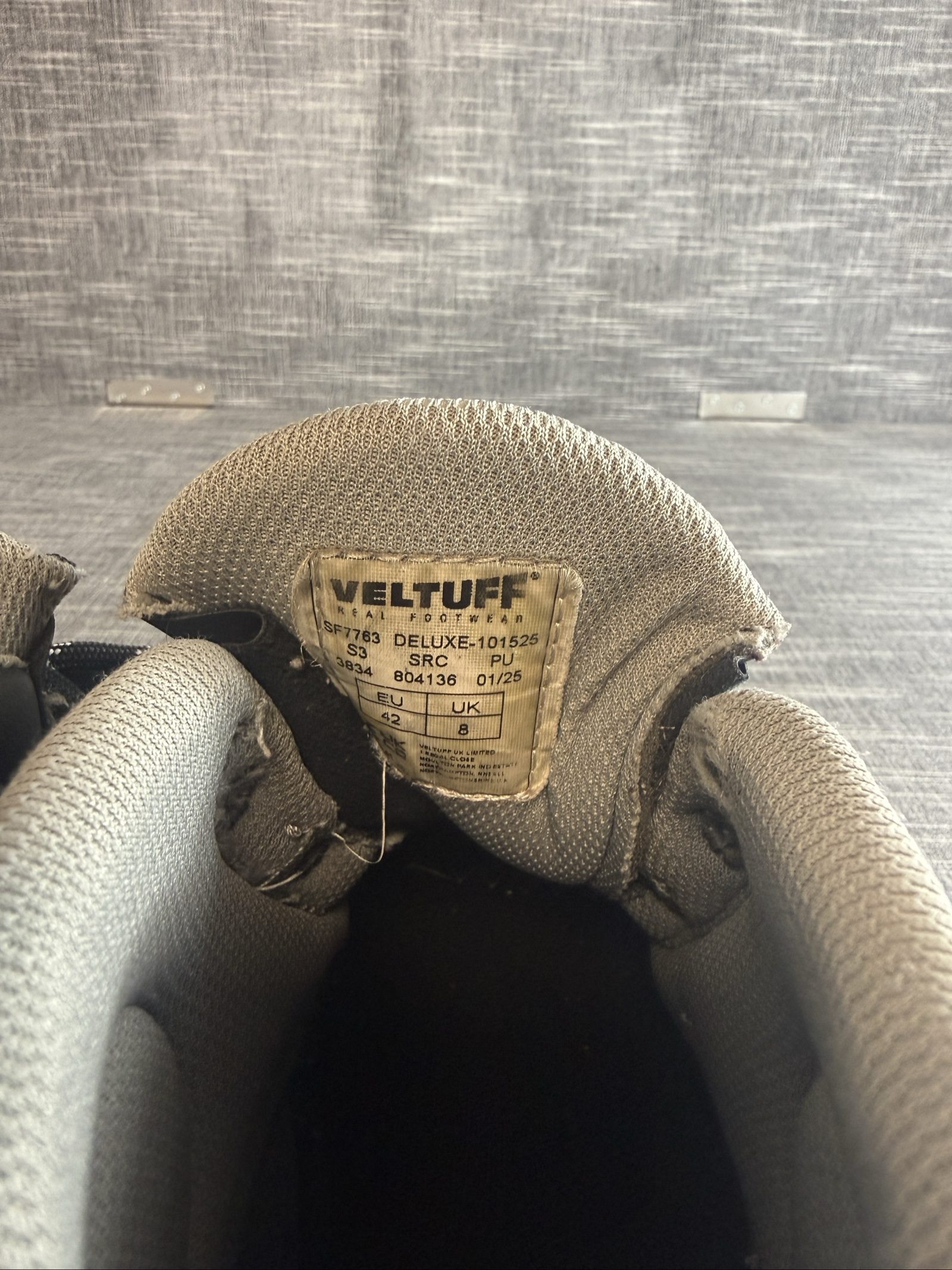 Veltuff Deluxe-101525 Men’s Safety Work Boots UK 8 Black image 5