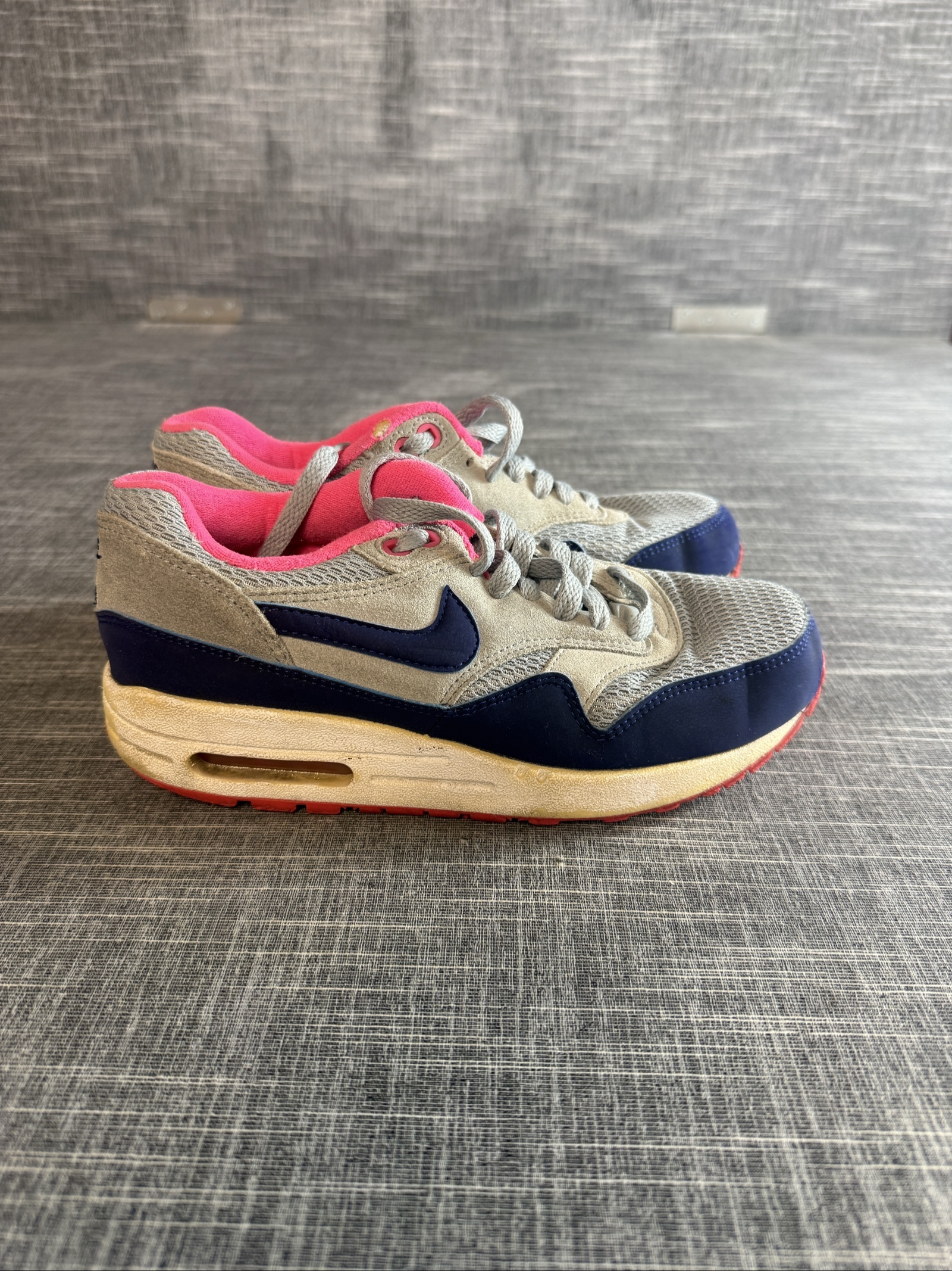 Nike Air Max Women’s Trainers UK 5 Grey Navy Pink image 3