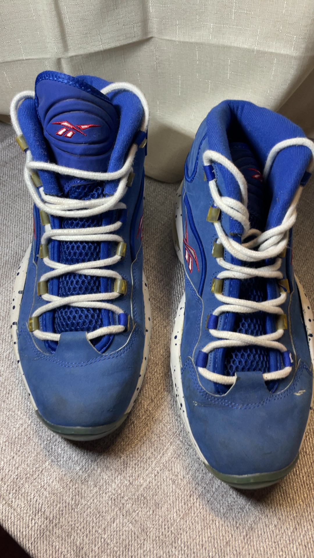 Reebok Blue & White Basketball Shoes US 9 with Speckled Sole