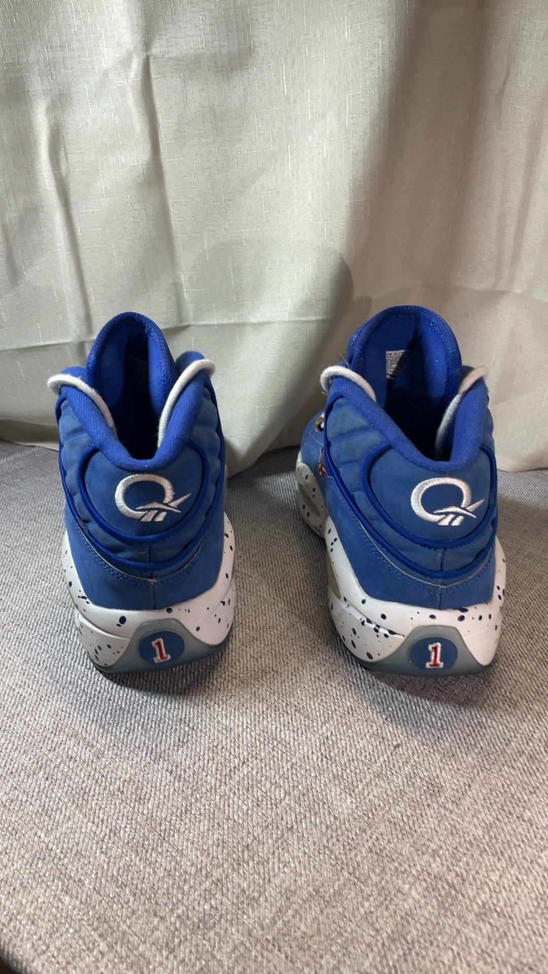 Reebok Blue & White Basketball Shoes US 9 with Speckled Sole image 8