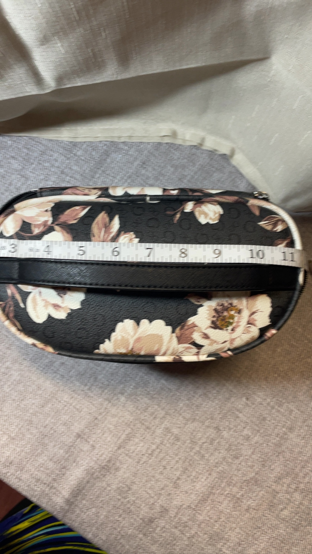 Guess Black & Beige Floral Print Cosmetic Bag with Handle image 2