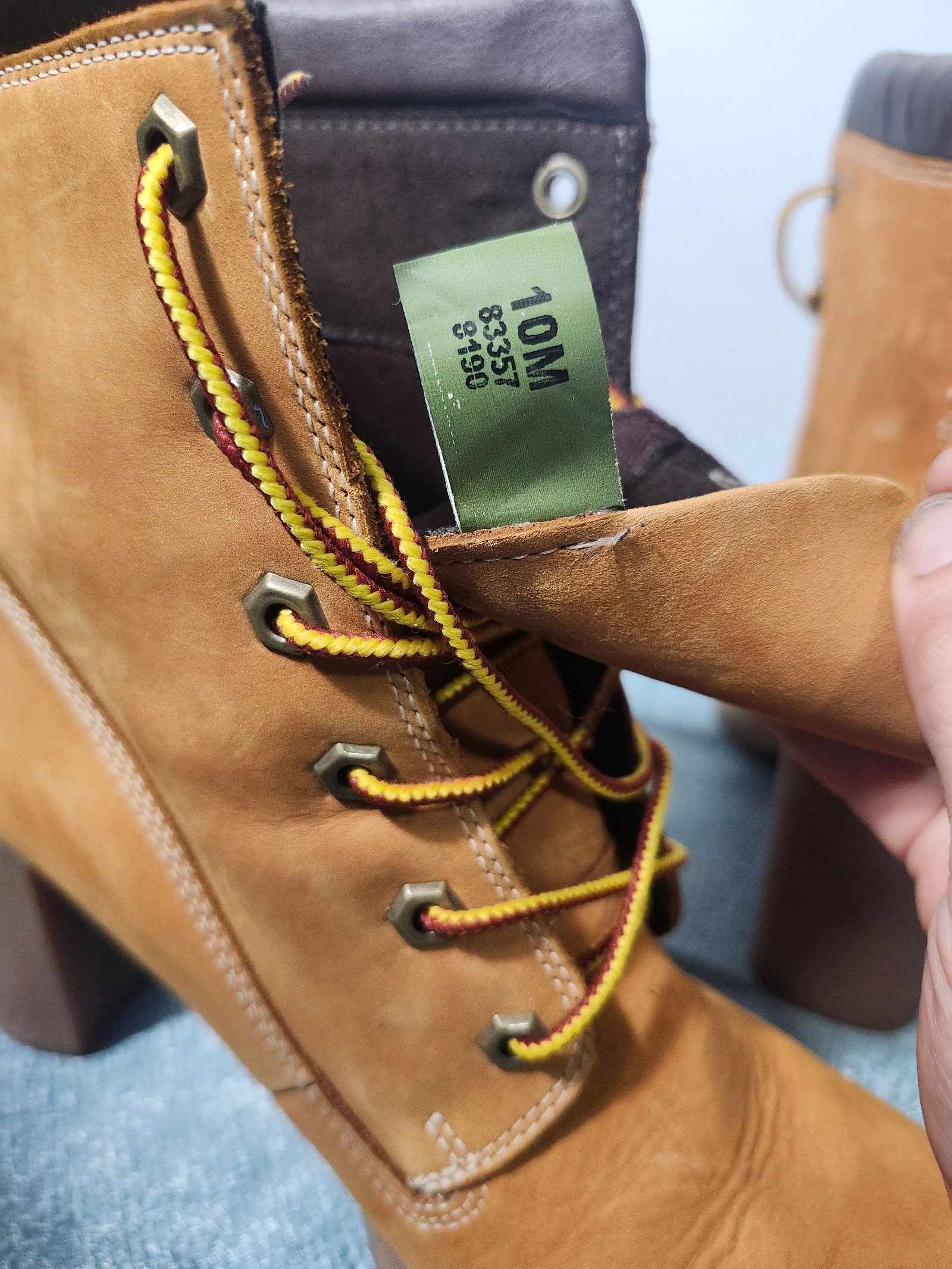 Timberland Women's Wheat Brown Leather Ankle Boots 83357 Size 10 image 4
