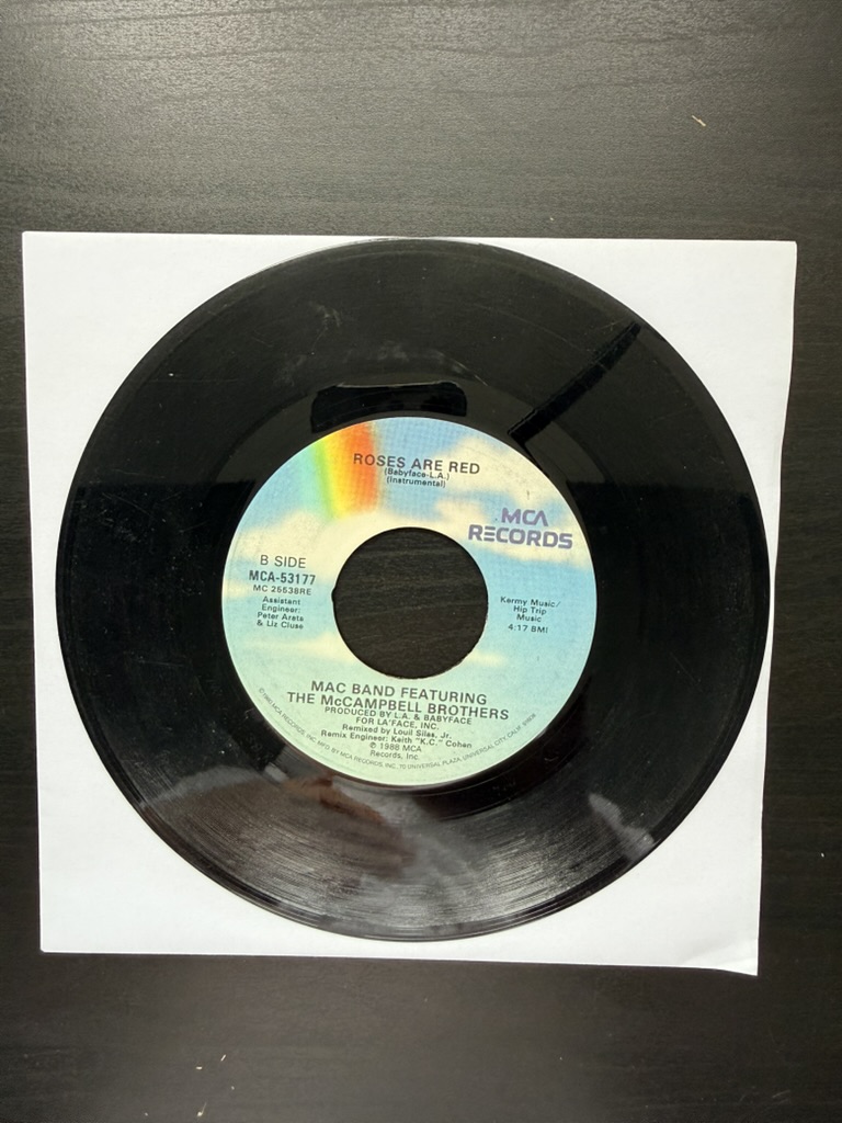 Mac Band Featuring The McCampbell Brothers MCA Records Roses Are Red 7" Vinyl Single image 2
