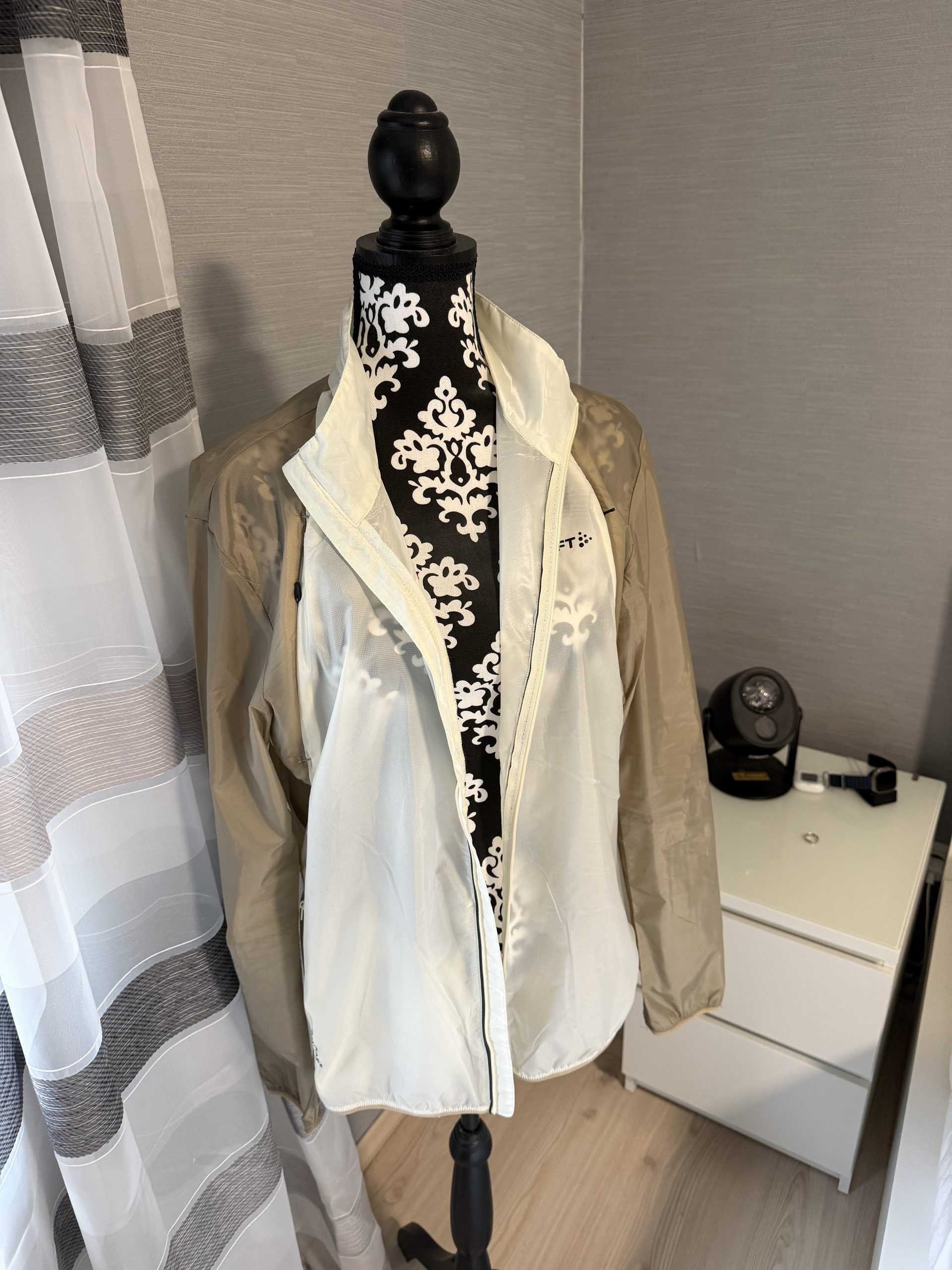 Craft Sportswear Herren Windjacke Beige & Weiß Größe M Packable image 7