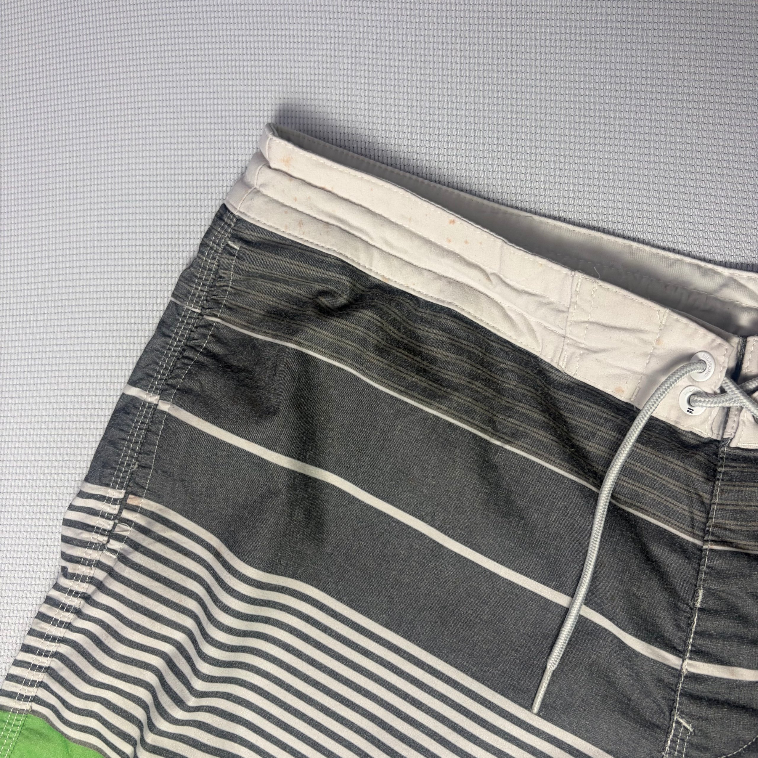 Billabong Board Shorts Grey Green Striped Men's Size 36 Surf Beachwear image 3
