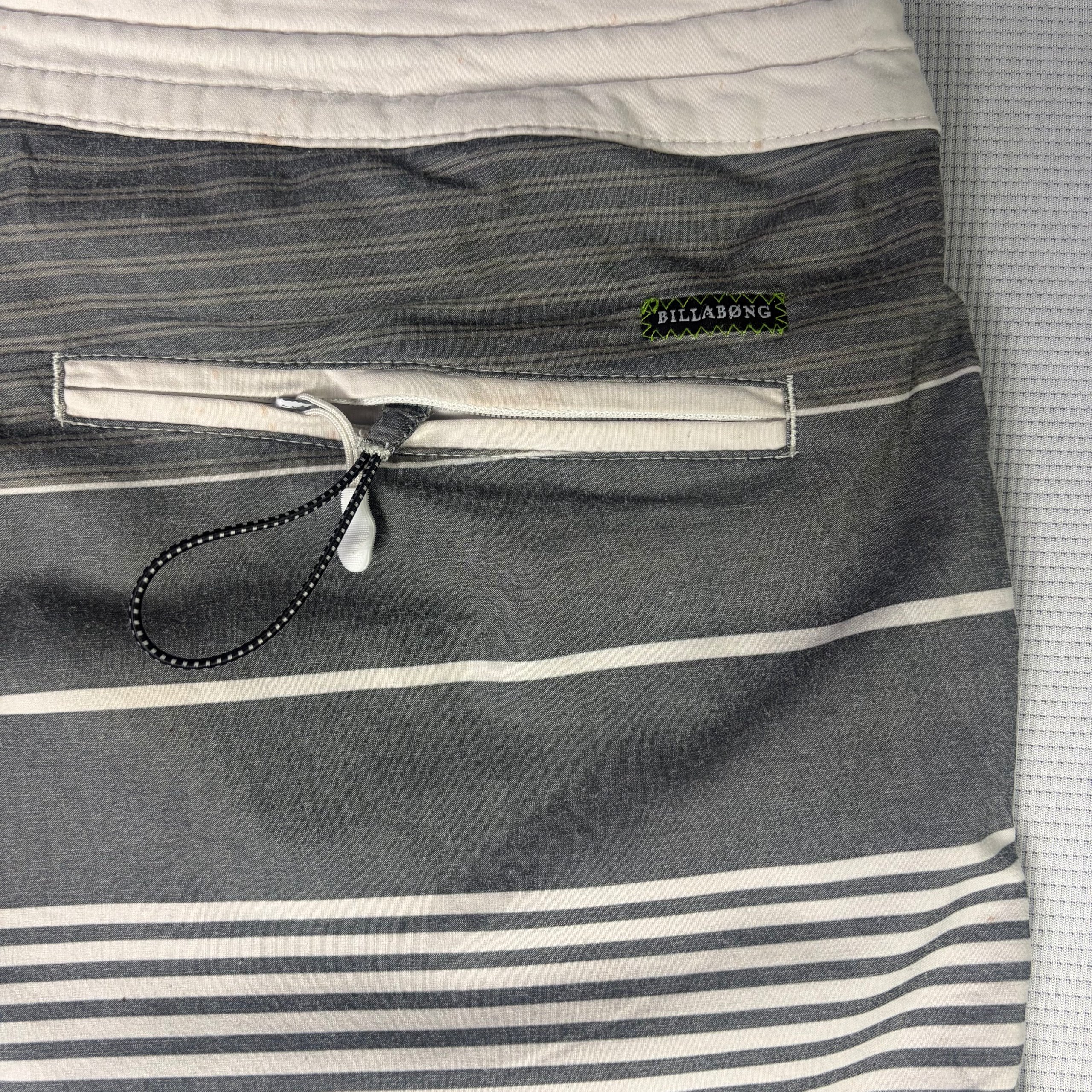 Billabong Board Shorts Grey Green Striped Men's Size 36 Surf Beachwear image 6