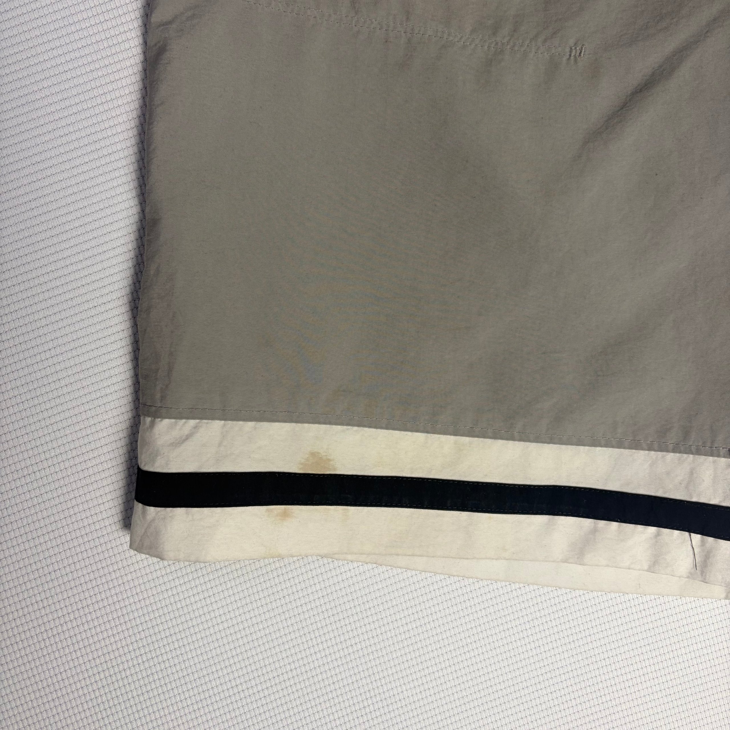 90's Nike Vintage Nylon Swim Shorts Grey Navy Colourblock Men's S Y2K image 2