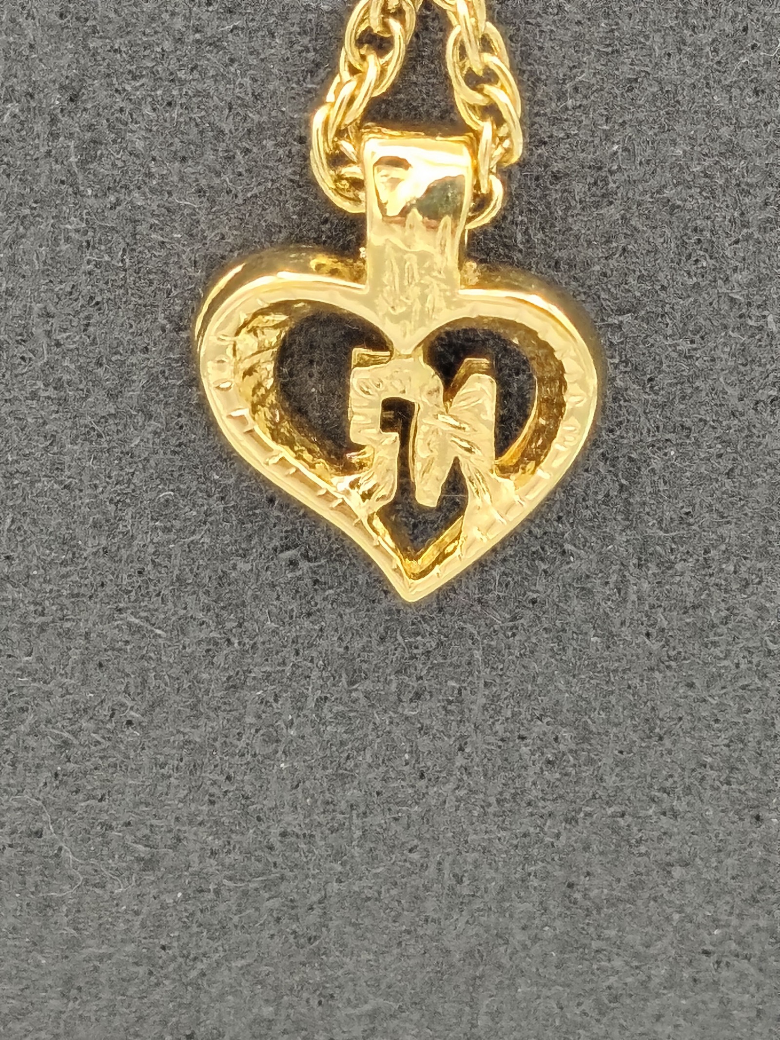Nina Ricci Gold & Silver Heart Pendant Necklace Unisex Other image 6