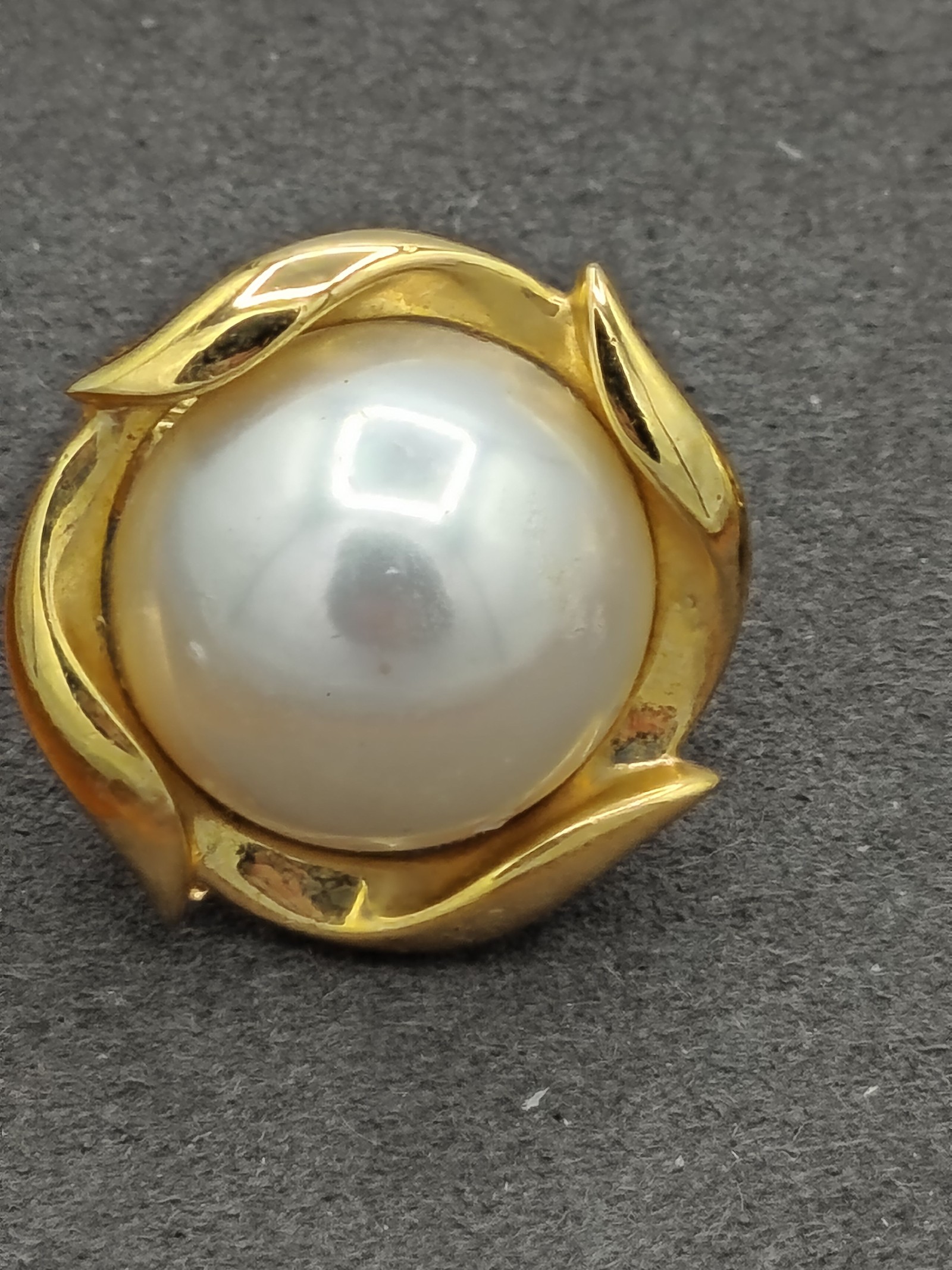 Pearl & Gold Tone Floral Clip-On Earrings 2.2 cm Women image 9