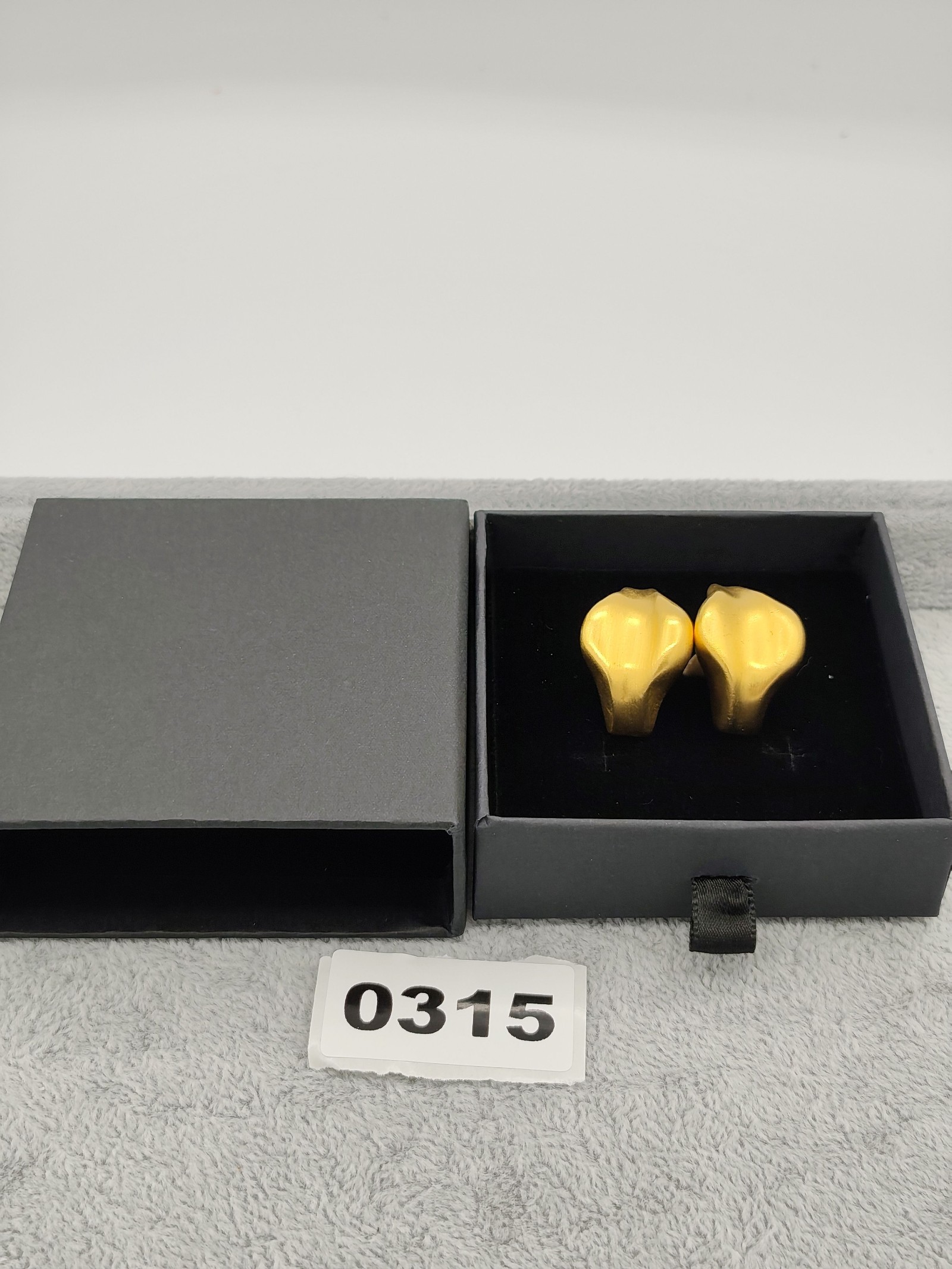 Essex Clip On Earrings