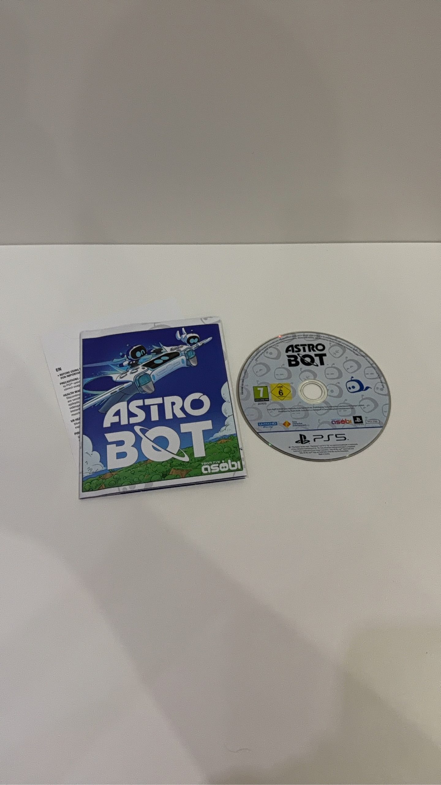 Astro Bot Sony PlayStation 5 PS5 No Manual With Poster PAL UK image 2