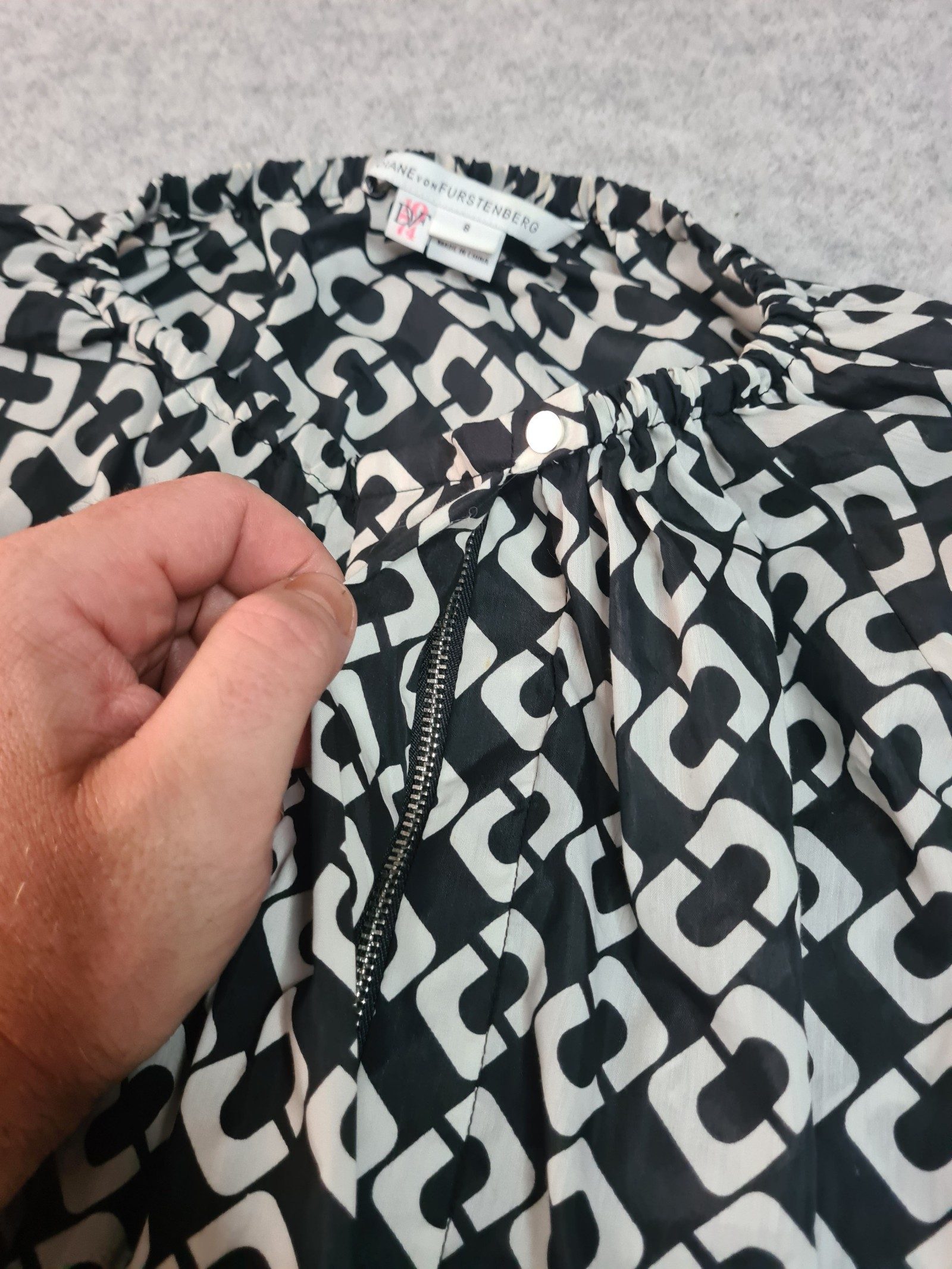 Diane von Furstenberg DVF Geometric Chain Print Ruched Waist Dress UK 12 / US 8 image 6