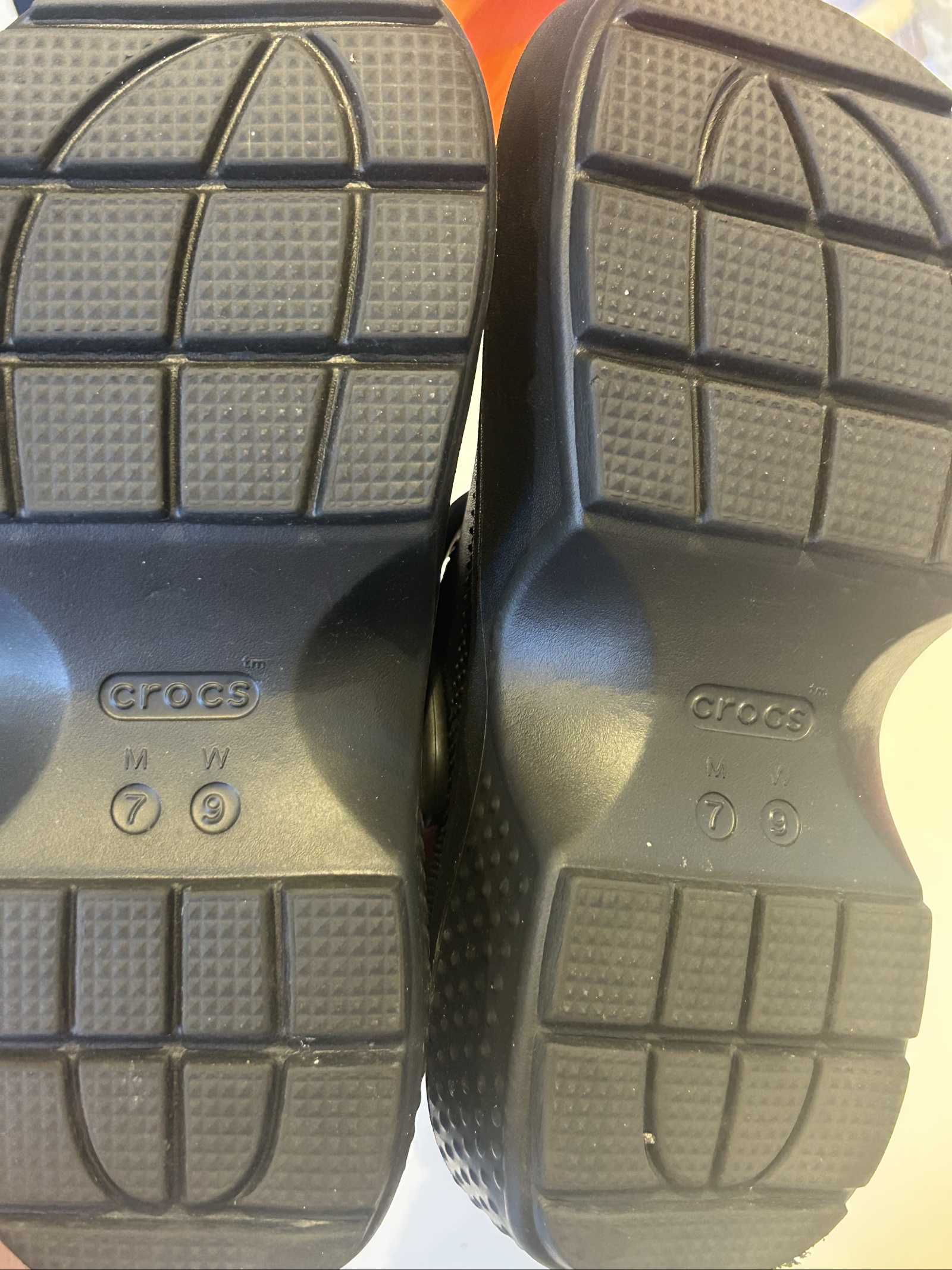 Crocs Black Iconic Comfort Clogs Men's US 7 image 4