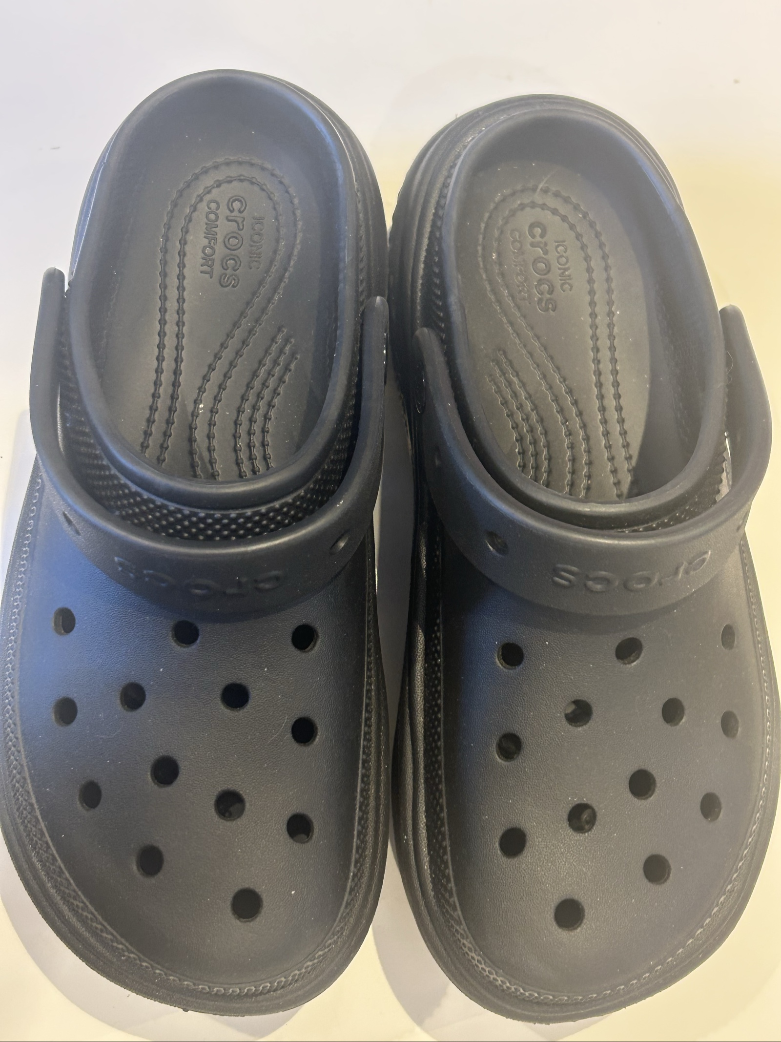 Crocs Black Classic Clogs UK 6 / EU 39 image 3