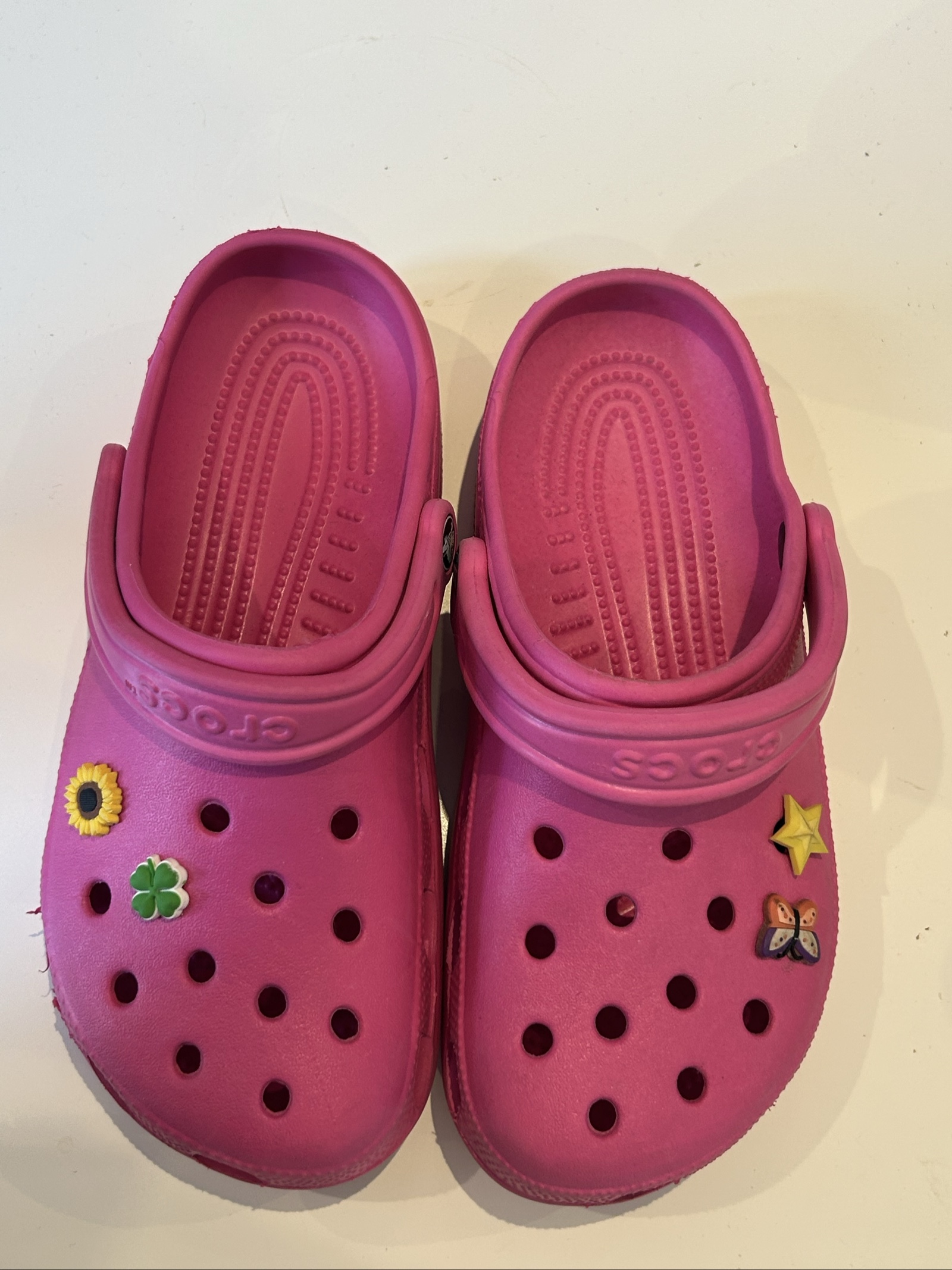 Crocs Pink Classic Clog UK 6 Women's with Charms