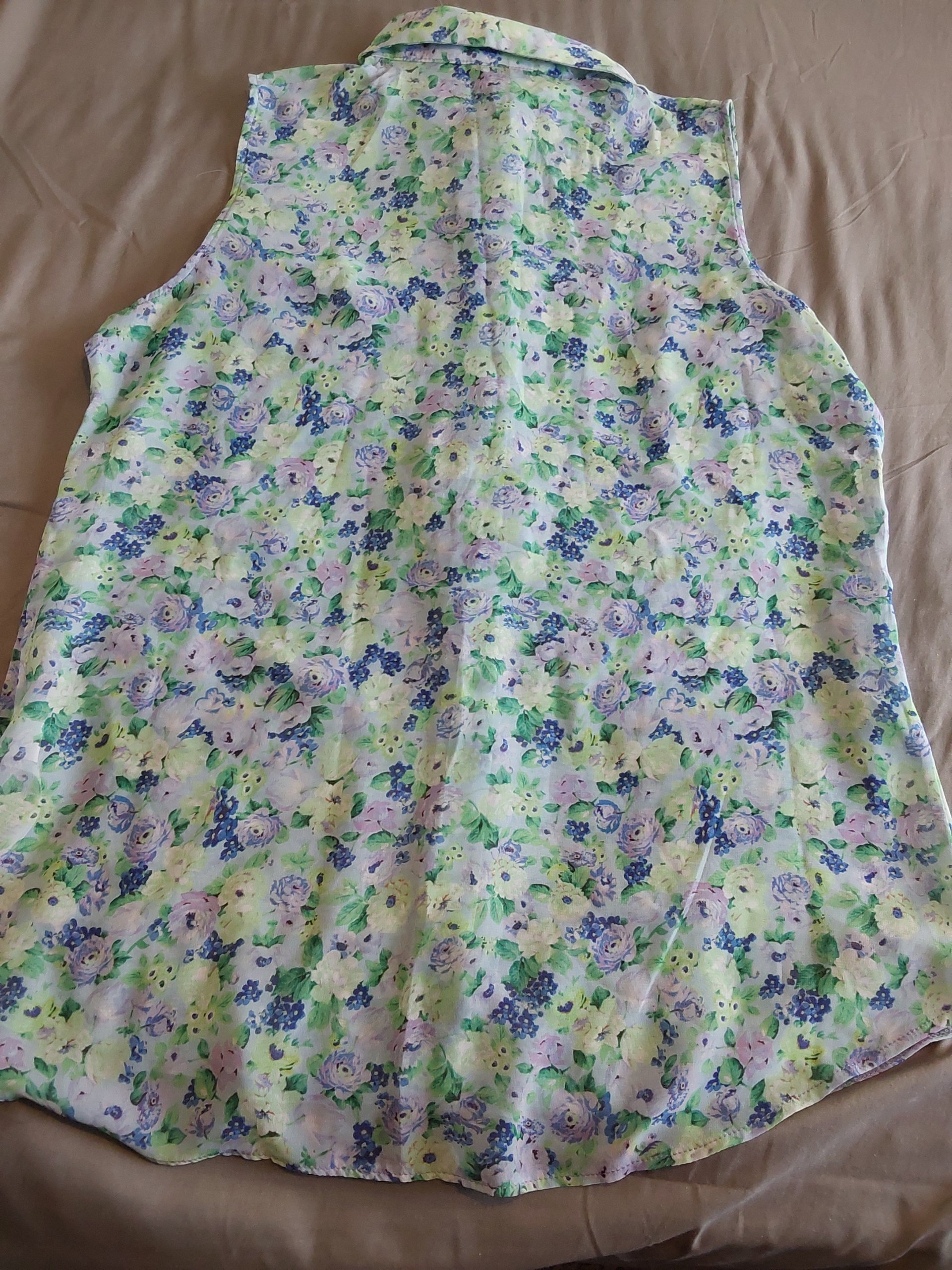 Lipsy Women's Multi Floral Sleeveless Shirt UK 12 Blouse Ladies image 4