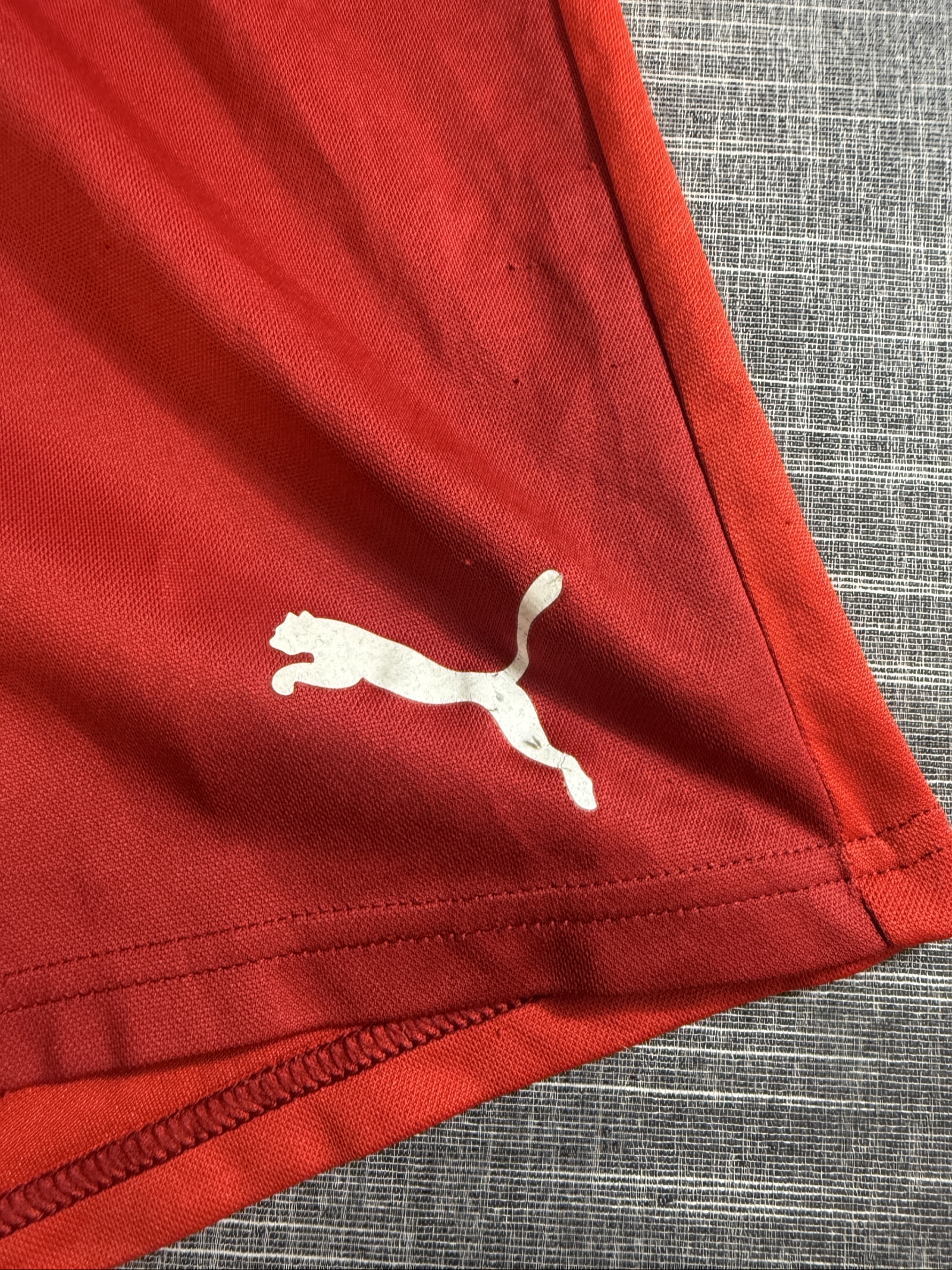 Puma Men's Red Dry Cell Sports Training Shorts Large image 2