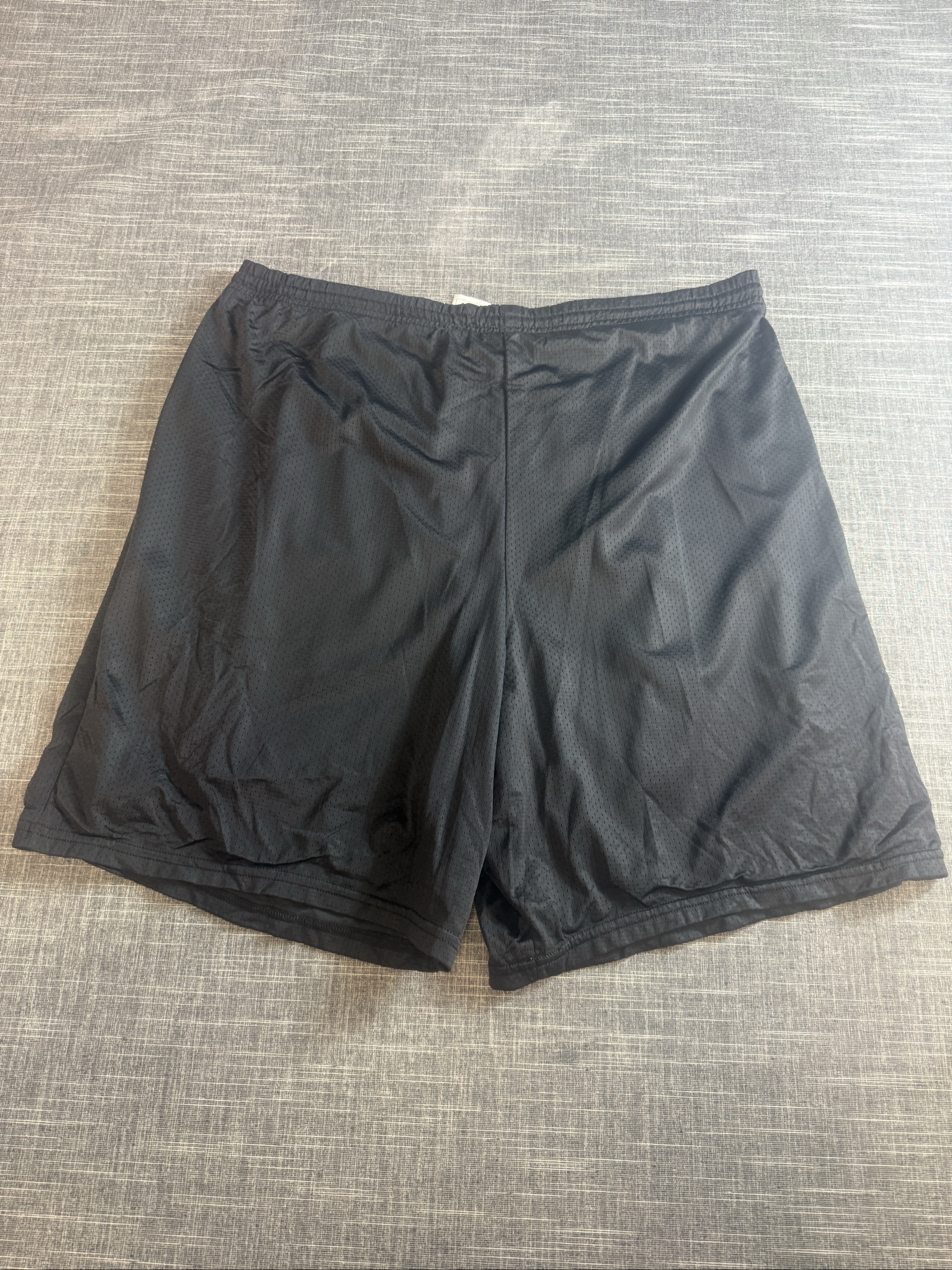 Nike Men’s Black Basketball Mesh Shorts Large Team Logo image 6