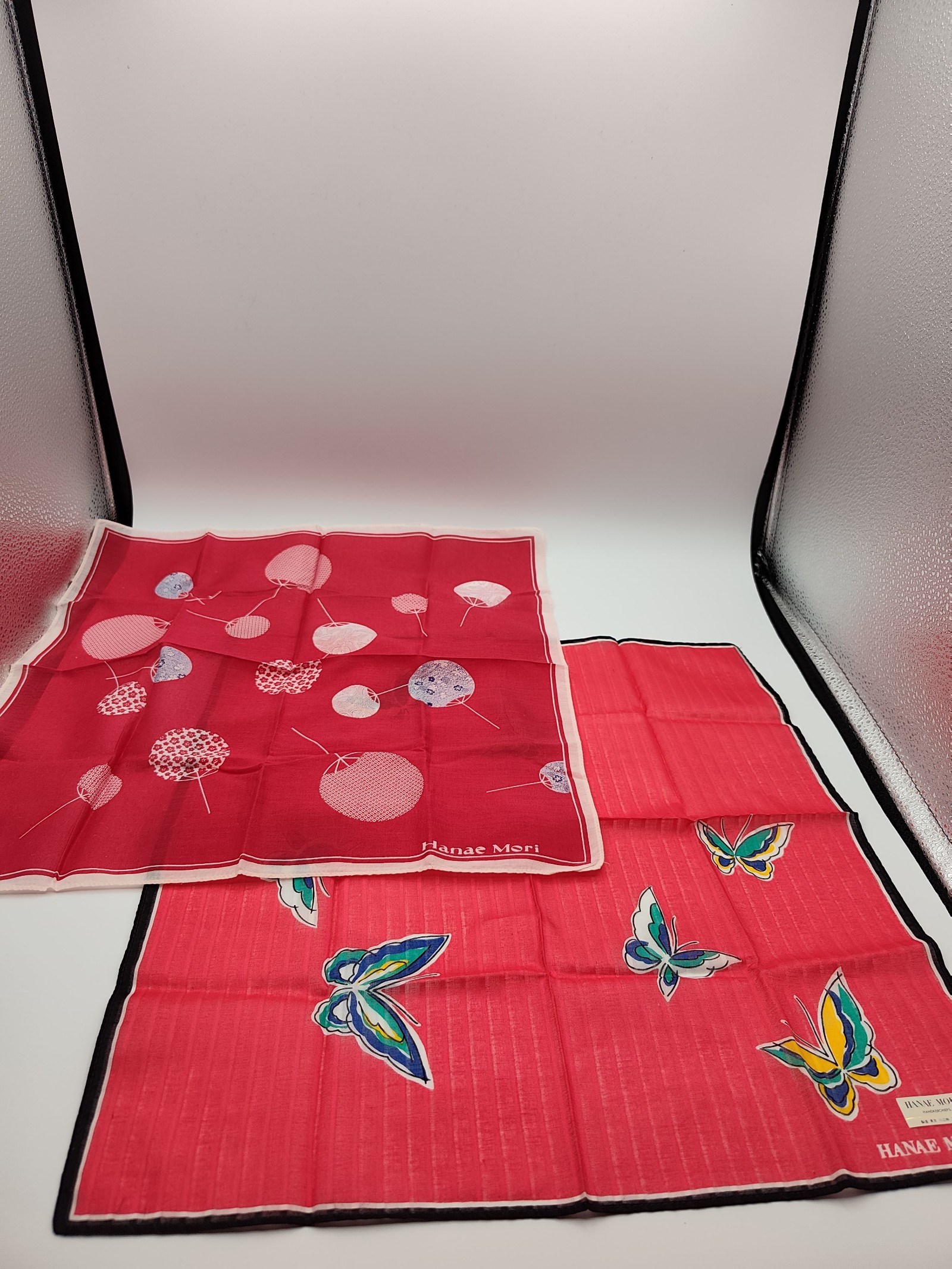Hanae Mori Women's Red & Pink Cotton Handkerchiefs Set of 2 image 8