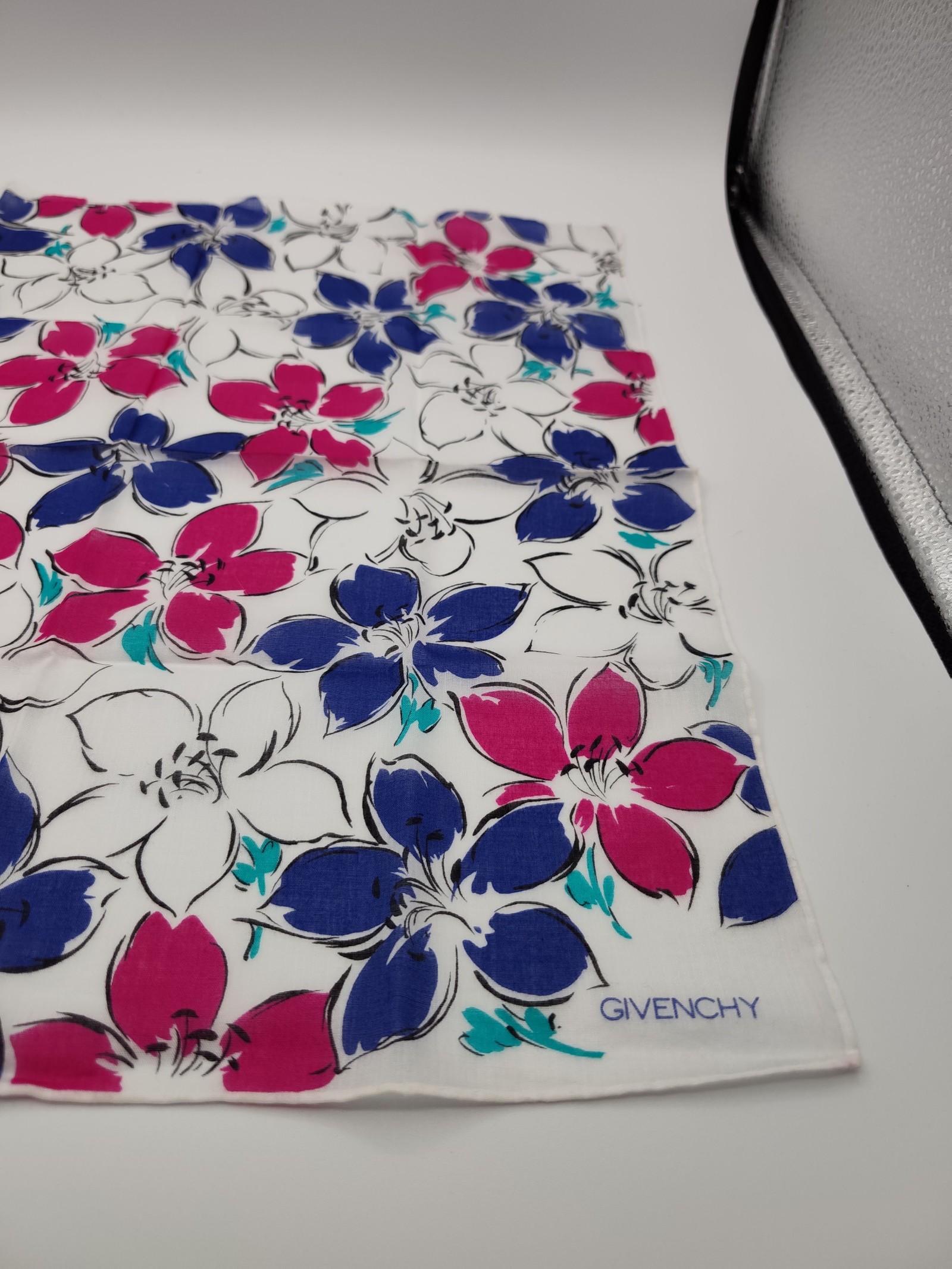 Givenchy Women White Floral Scarf image 2