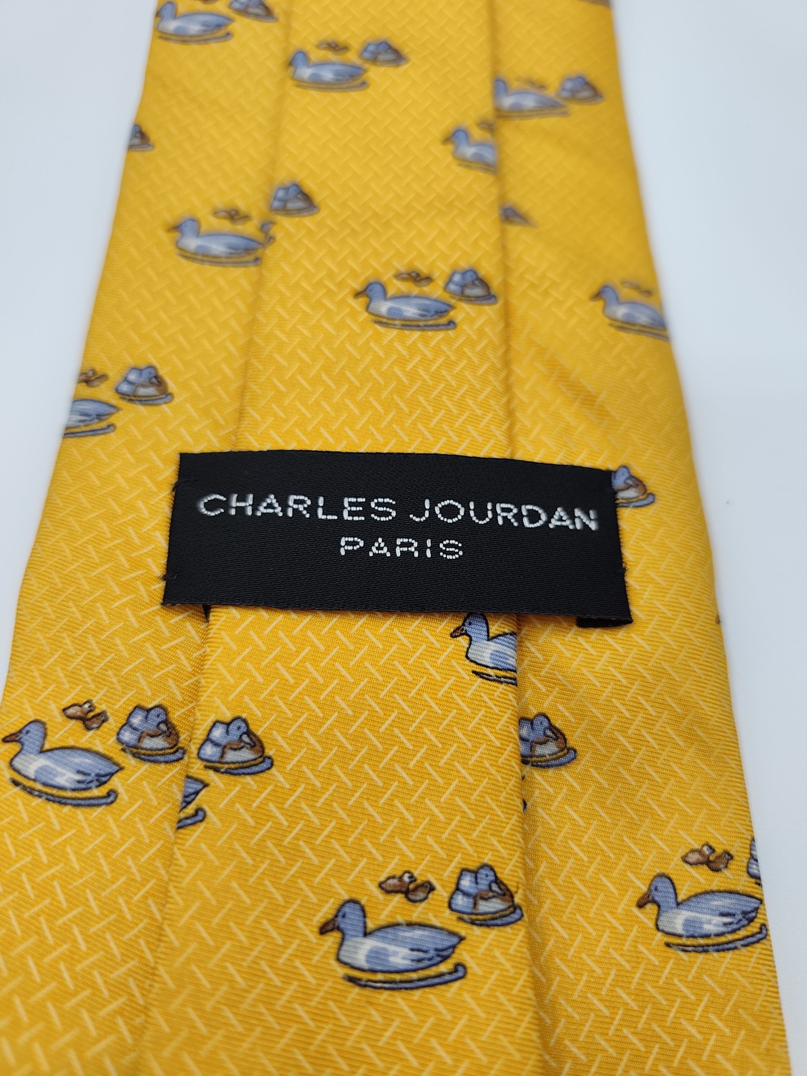 Charles Jourdan Men Yellow Silk Duck Pattern Tie image 2