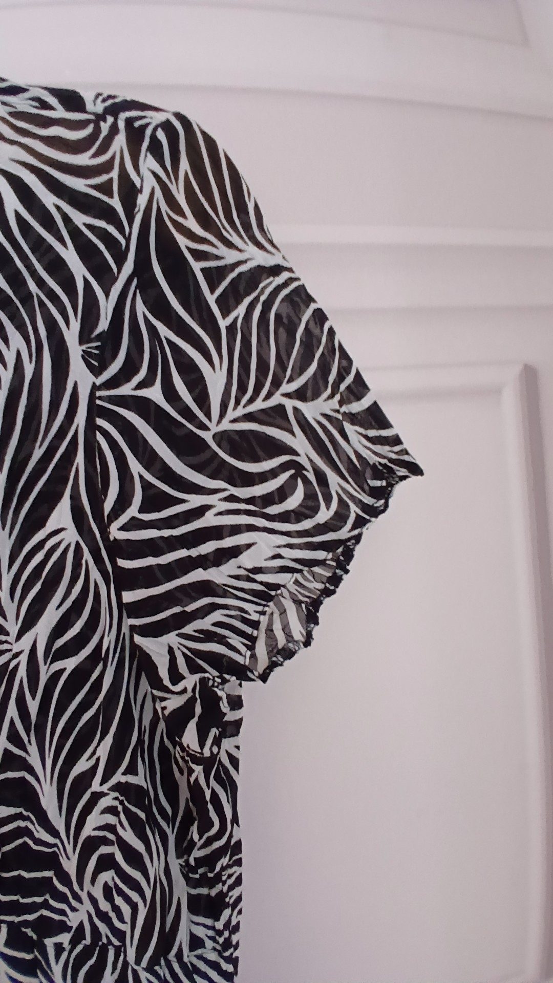 Black & White Patterned Semi-Sheer Blouse Bhs Petites 14 image 3