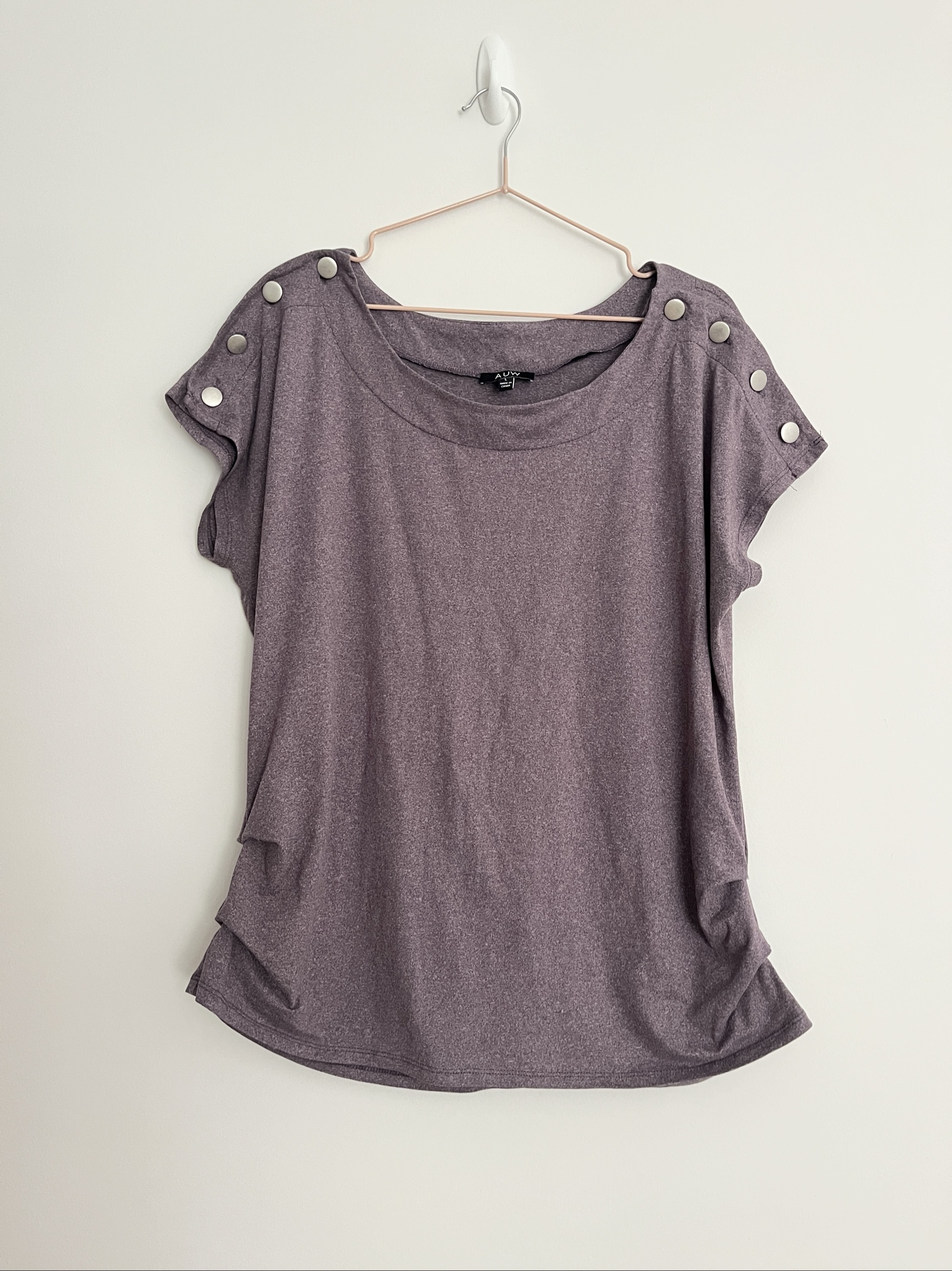 AUW Purple Button-Shoulder Accessible Relaxed Tshirt Large