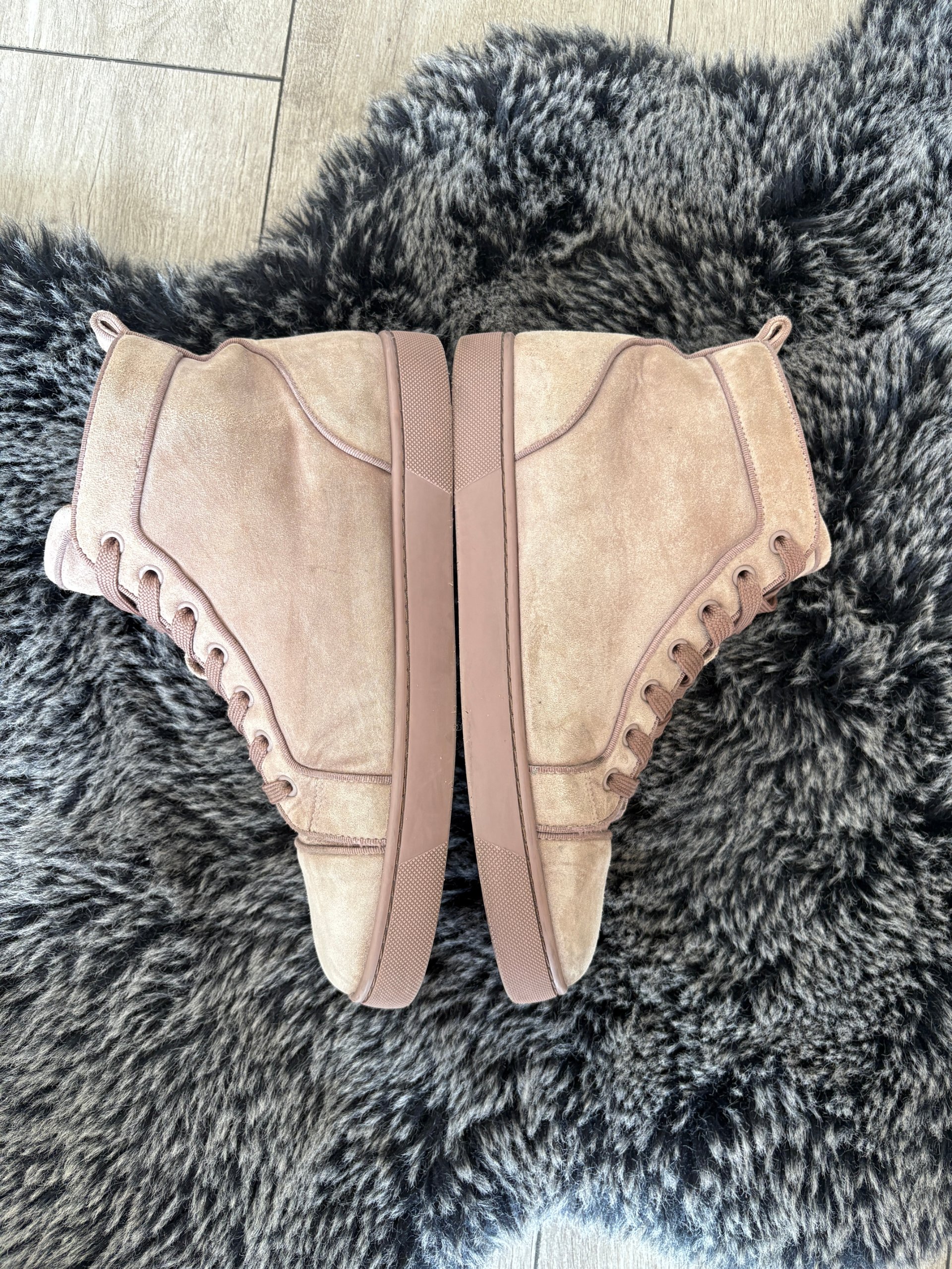 Christian Louboutin Louis Flat Suede Beige Size 41 image 5