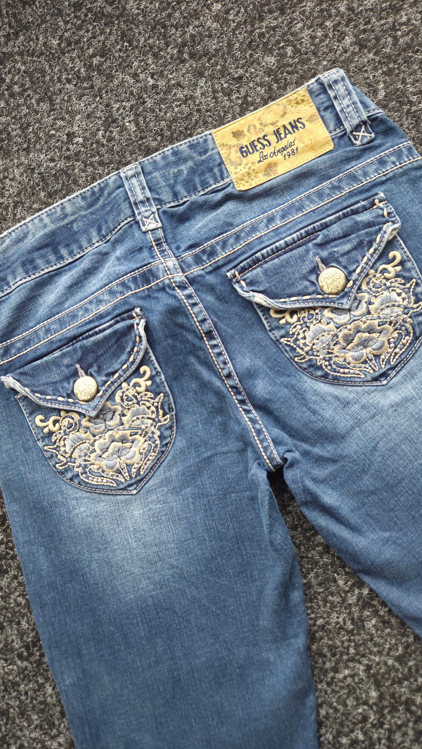 Guess Jeans Los Angeles 1981 Y2K Low Rise Bootcut Floral Embroidered Flap Pocket W28 L30 UK 8