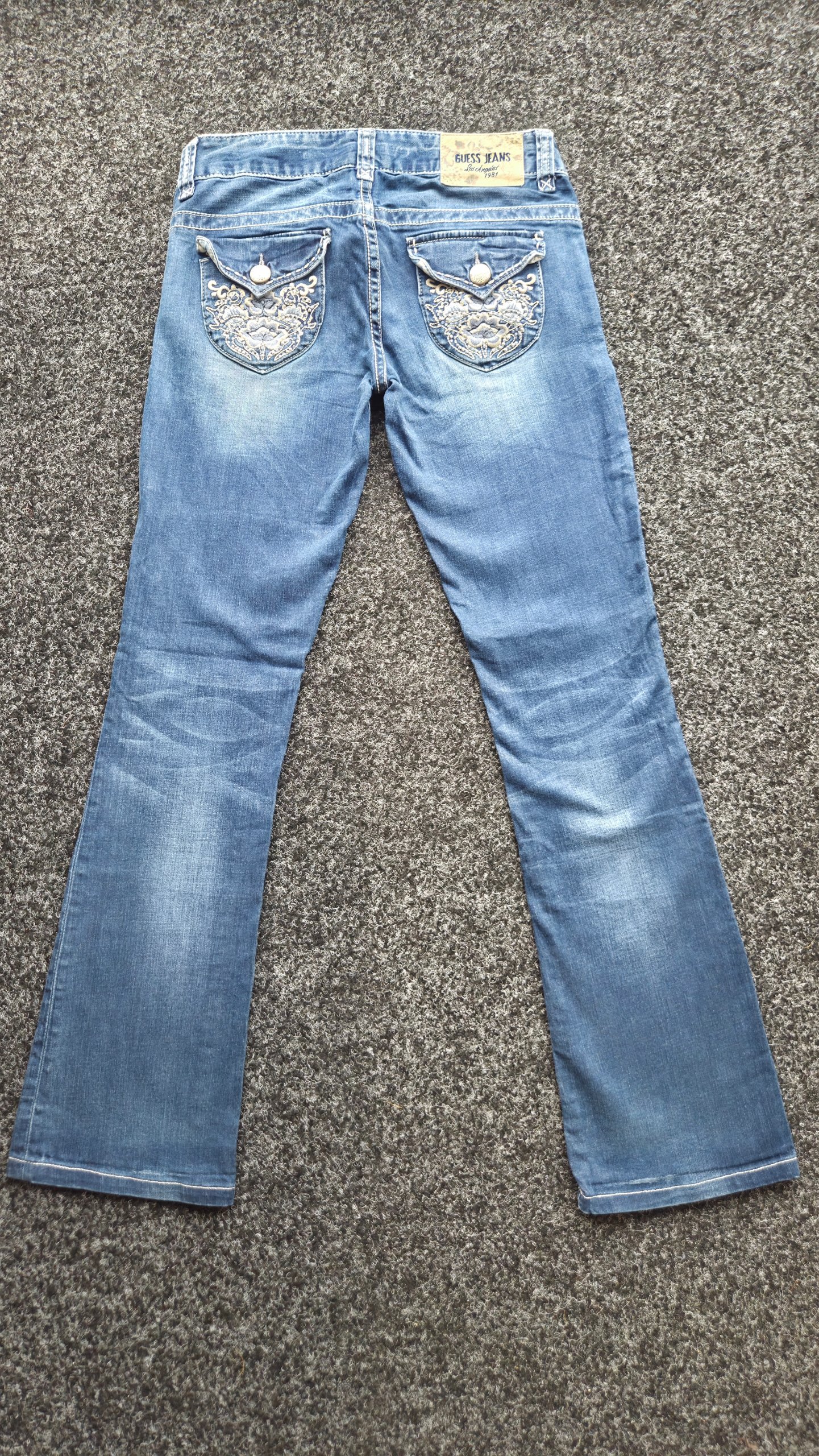 Guess Jeans Los Angeles 1981 Y2K Low Rise Bootcut Floral Embroidered Flap Pocket W28 L30 UK 8 image 2