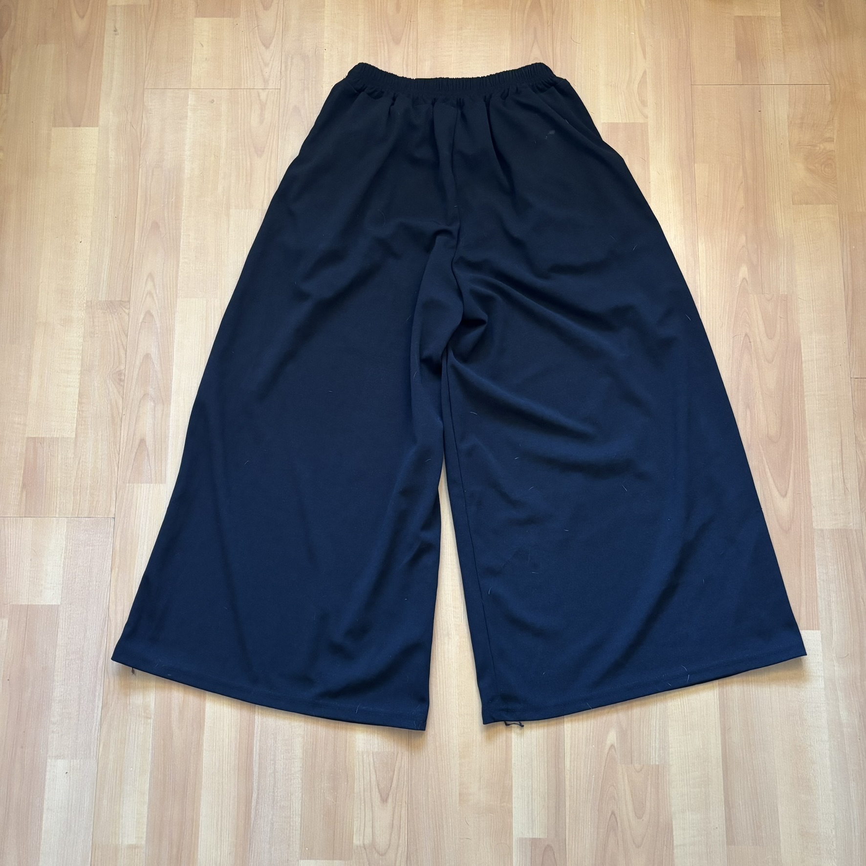 Black Pleated Wide Leg Culottes With Front Button Detail image 3