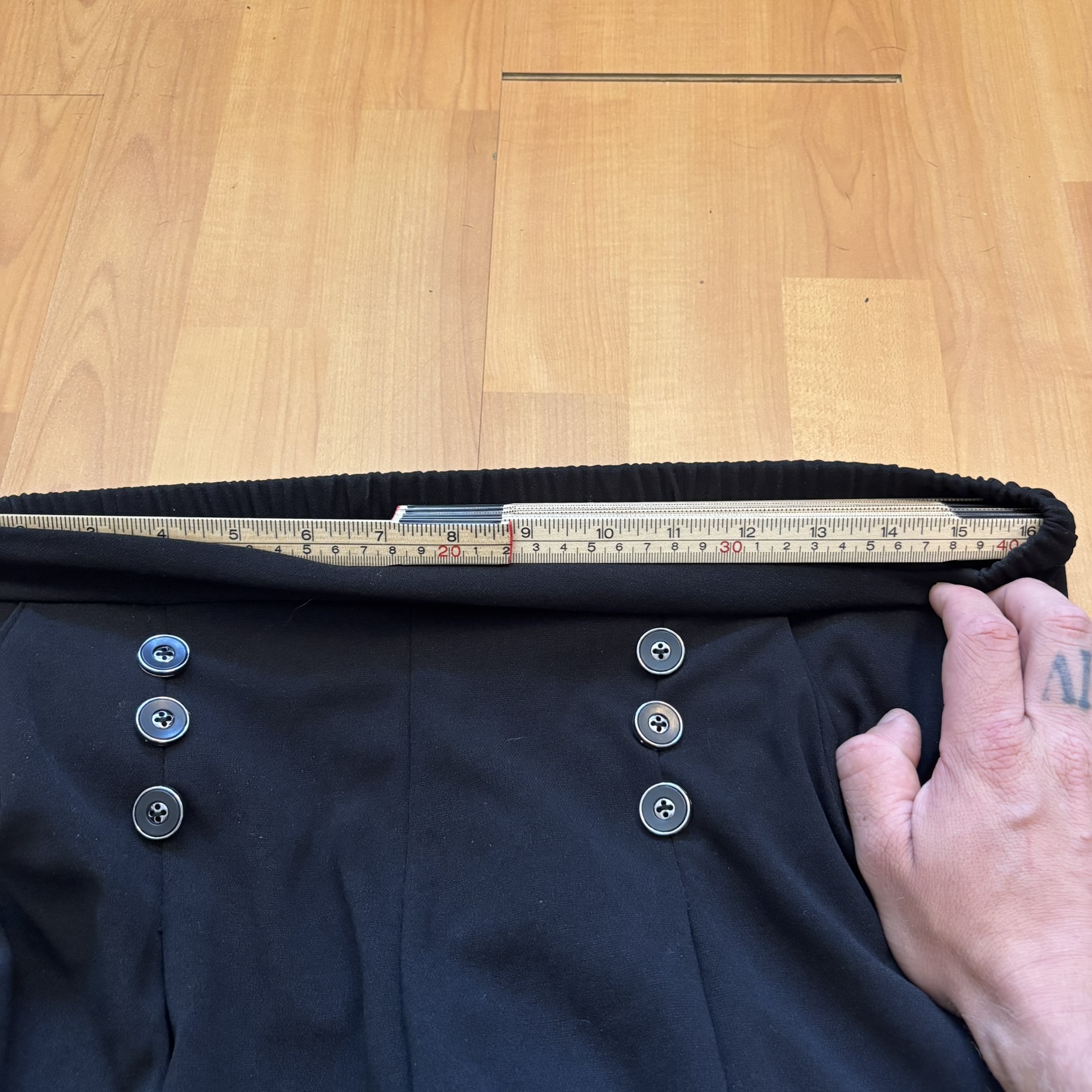 Black Pleated Wide Leg Culottes With Front Button Detail image 6