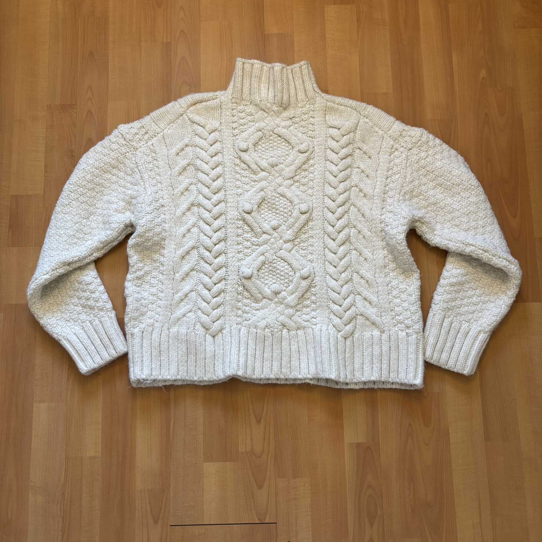 Cream Handmade Wool Cable Knit Sweater Medium