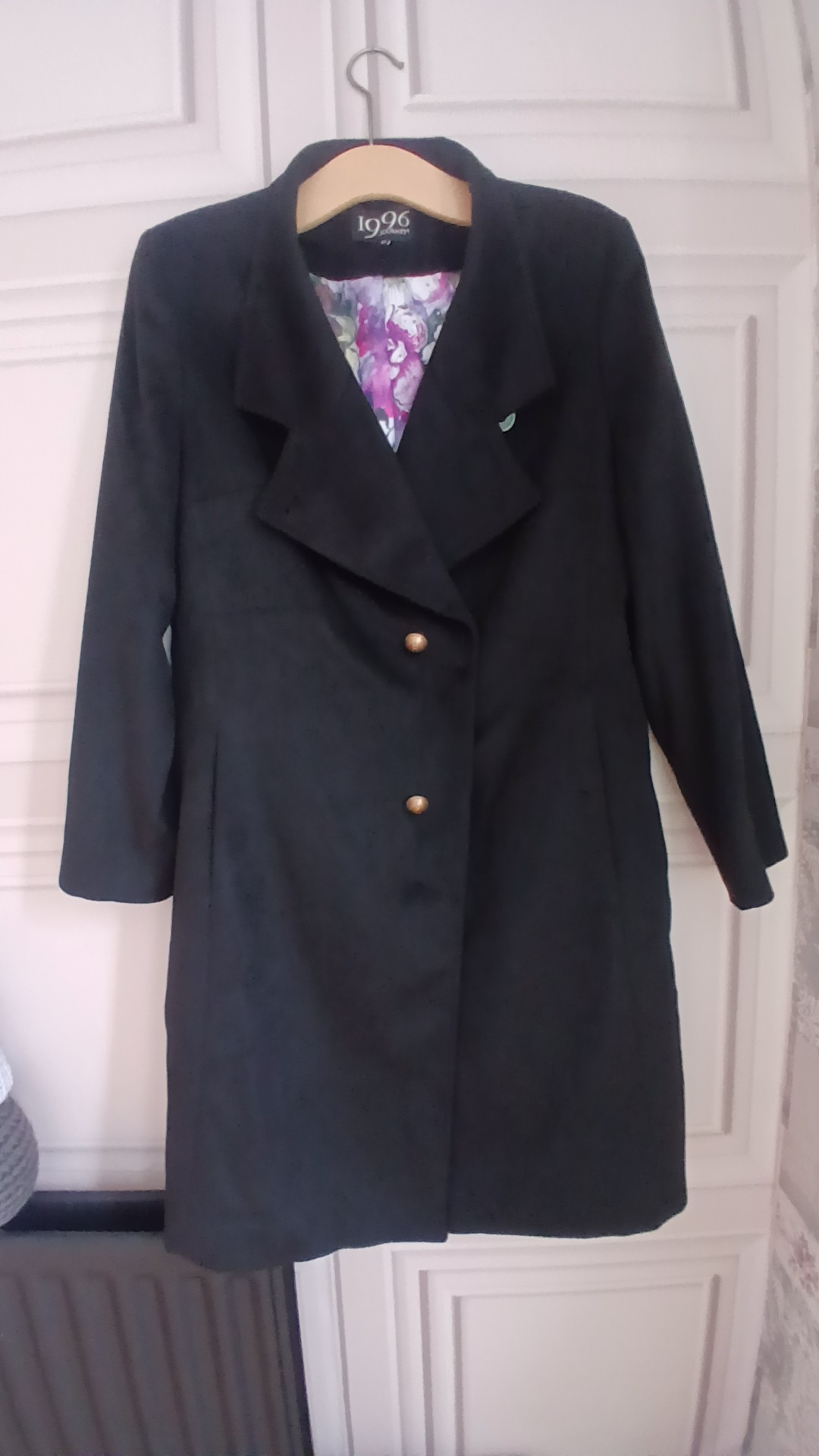 Classic 1996 Journey Black Women's Stylish Long Coat Size 44 Floral Lining image 2