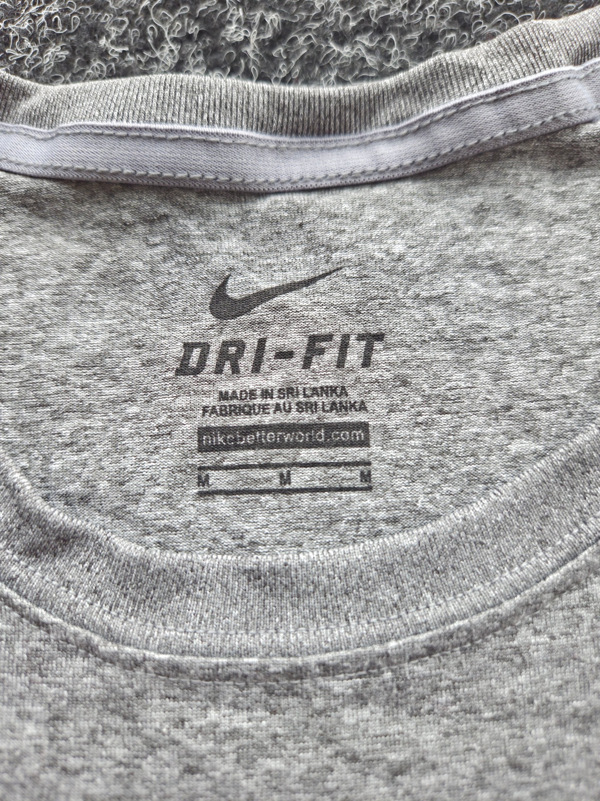 Nike Dri-FIT Volleyball Grey Performance T-Shirt Women’s Size M Sports Gym image 9