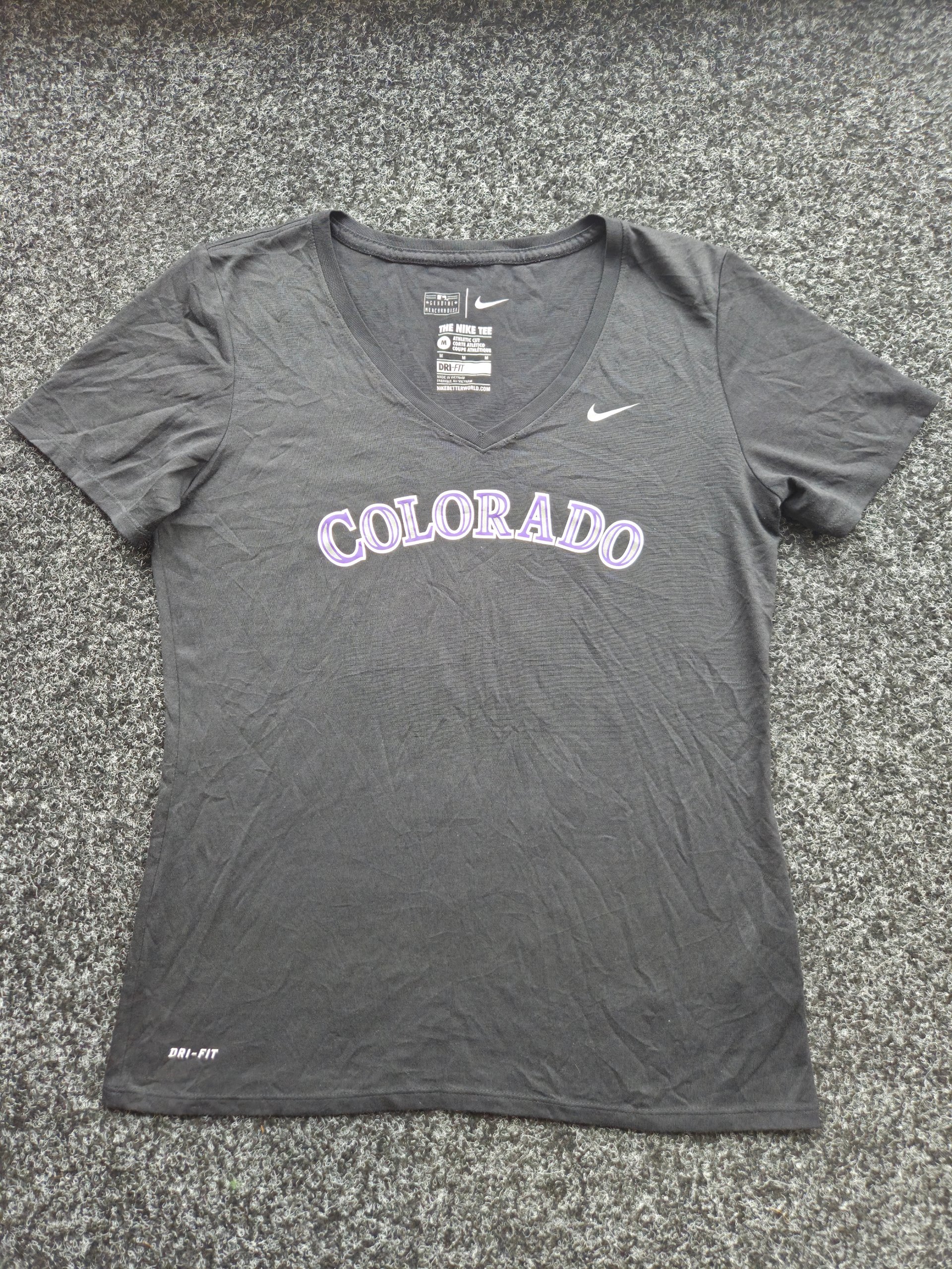 Nike Dri-FIT Colorado Graphic T-Shirt Black Purple Women’s Medium V-Neck Sports Top