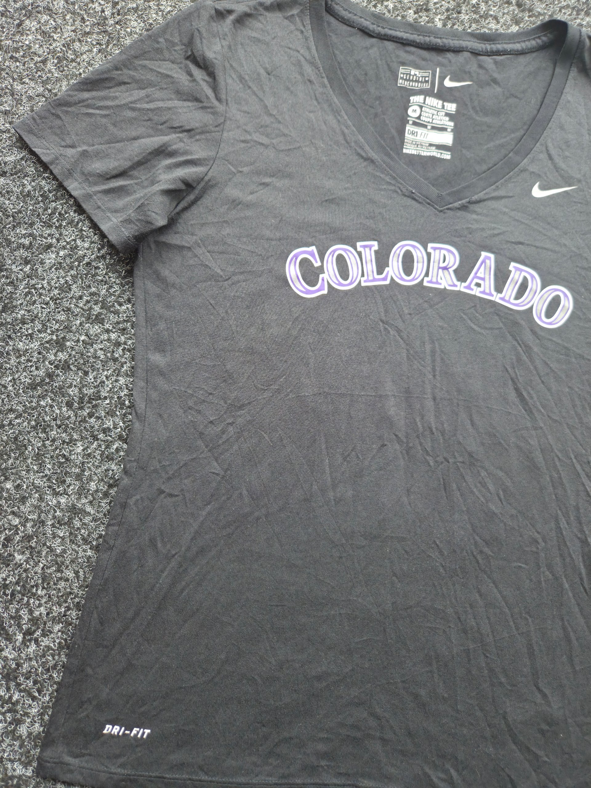 Nike Dri-FIT Colorado Graphic T-Shirt Black Purple Women’s Medium V-Neck Sports Top image 4