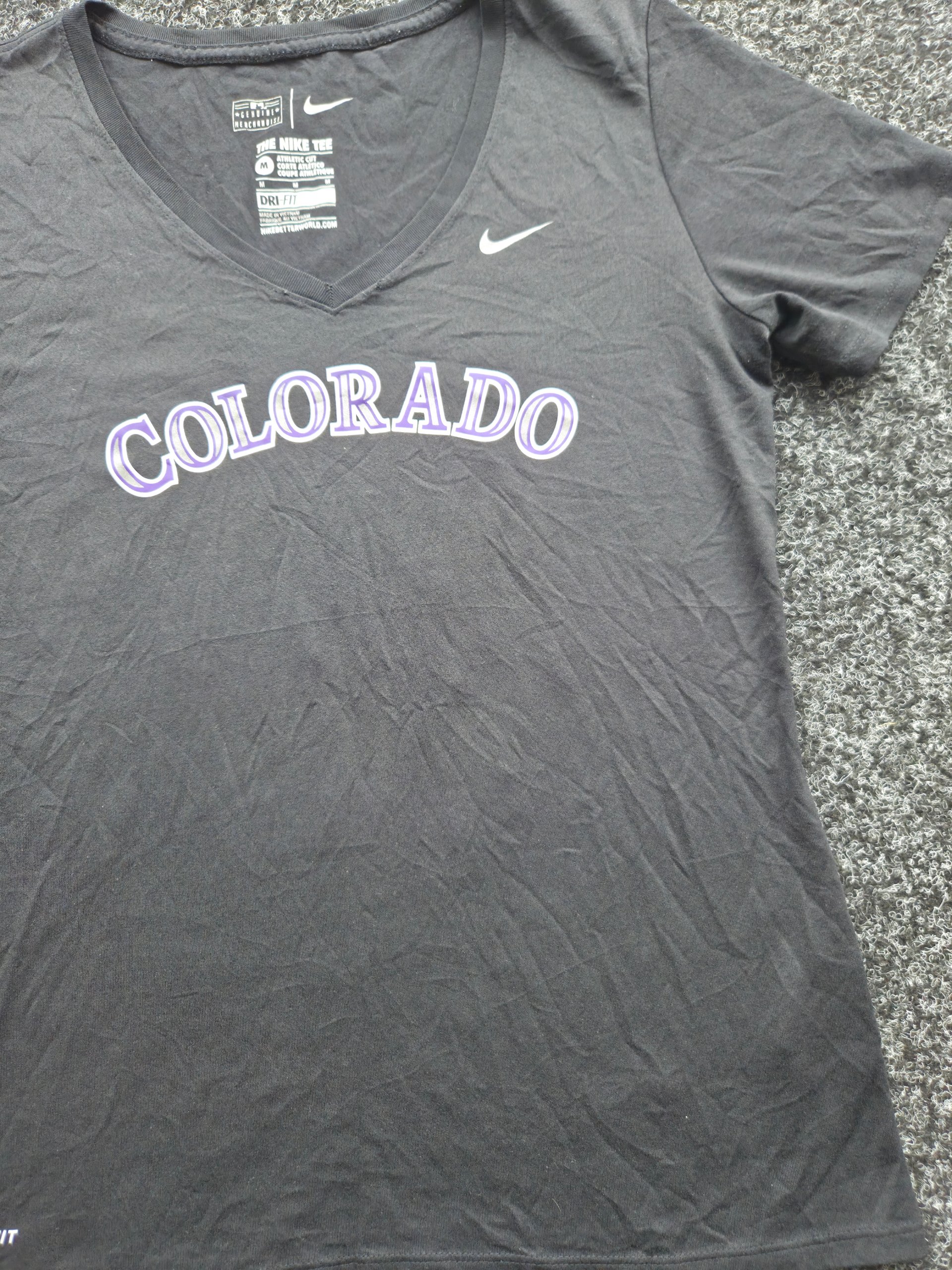 Nike Dri-FIT Colorado Graphic T-Shirt Black Purple Women’s Medium V-Neck Sports Top image 5