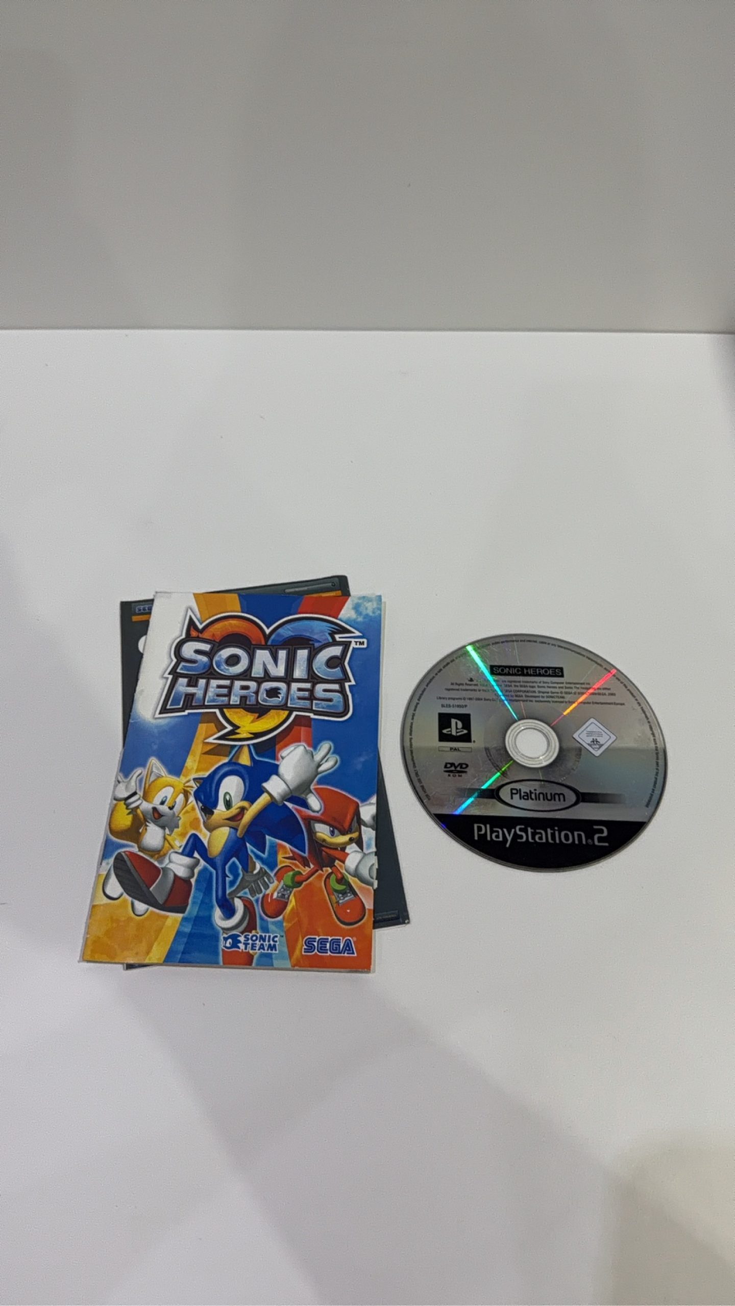 Sonic Heroes Sony PlayStation 2 PS2 Platinum Edition Complete With Manual PAL UK image 2